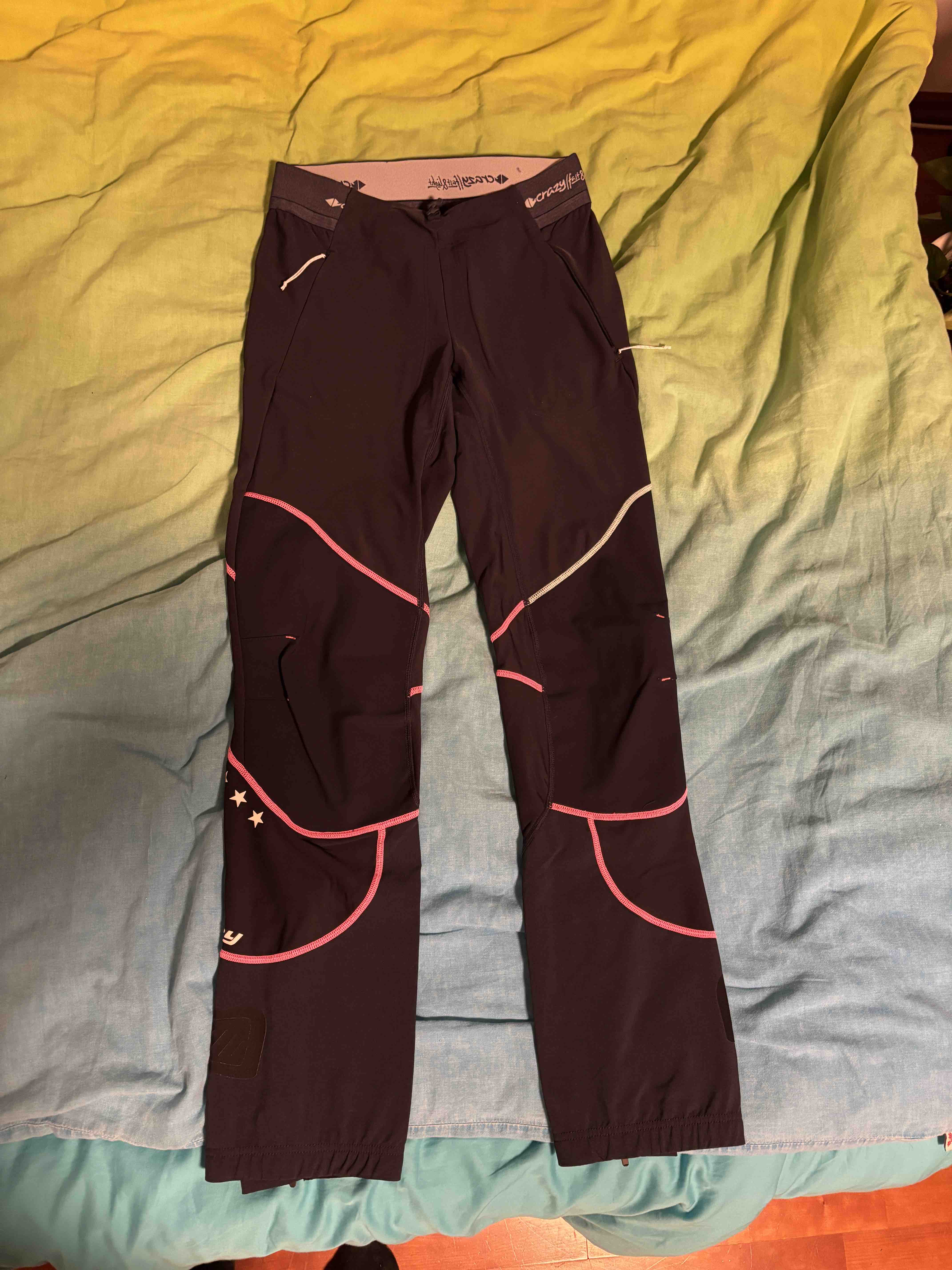 Die Hose von vorne