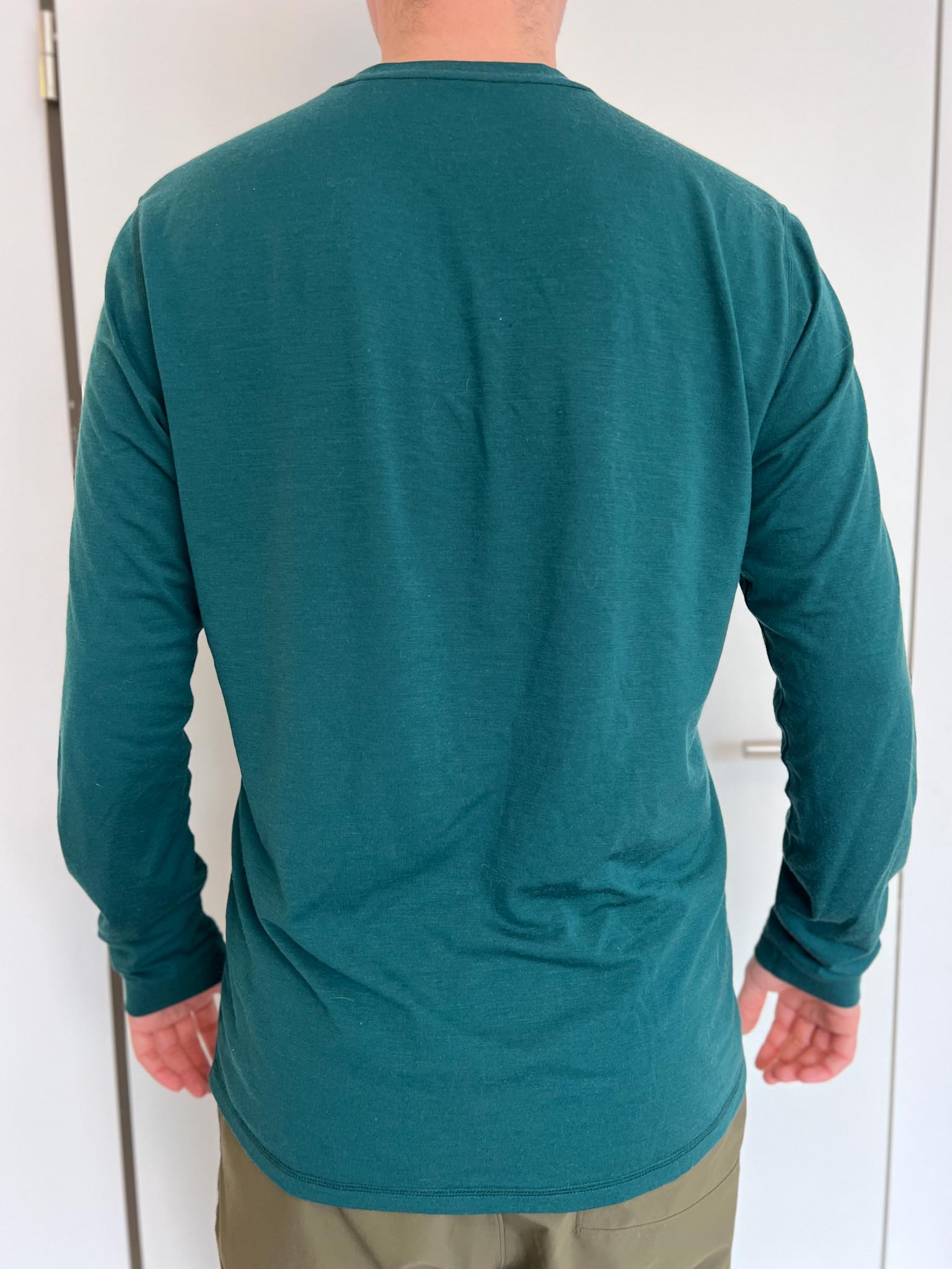 angezogen Rückseite