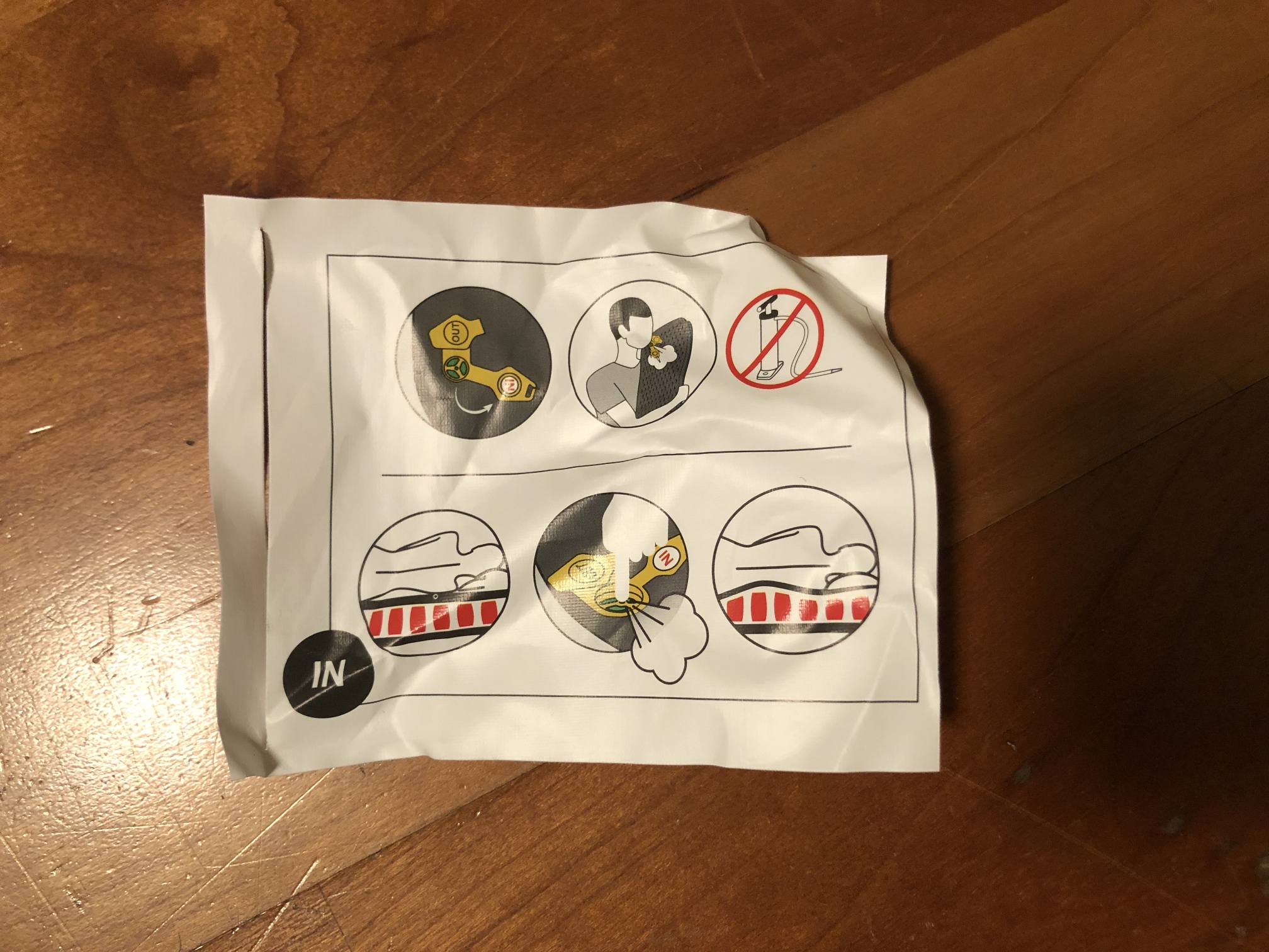Das Hinweisschild zum Aufblasen