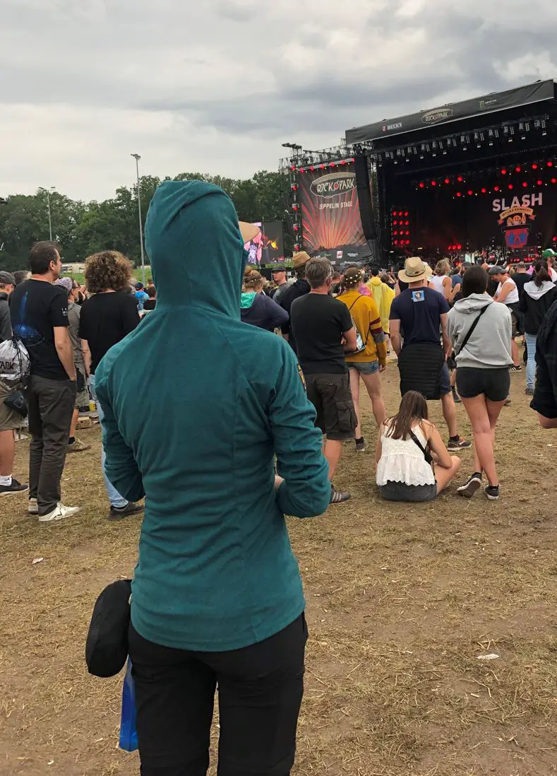 Kapuze von hinten mit Cappy drunter