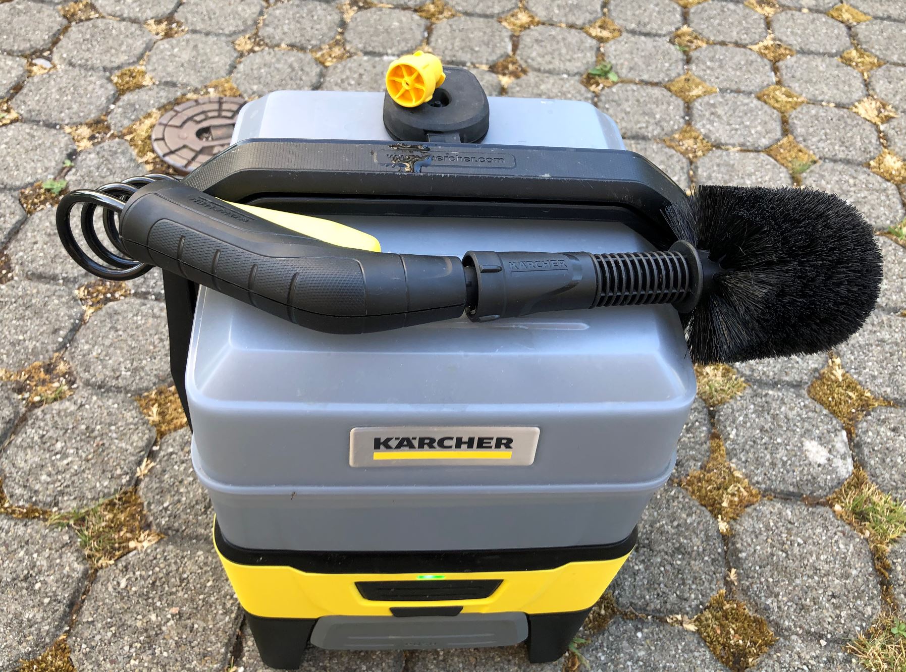 komplett aufgebaut mit Bürste