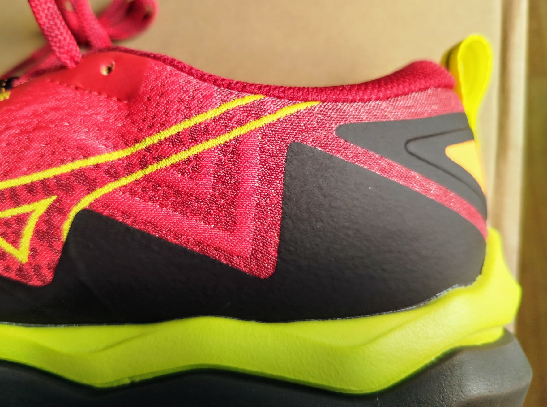Mizuno Wave Daichi 9 37