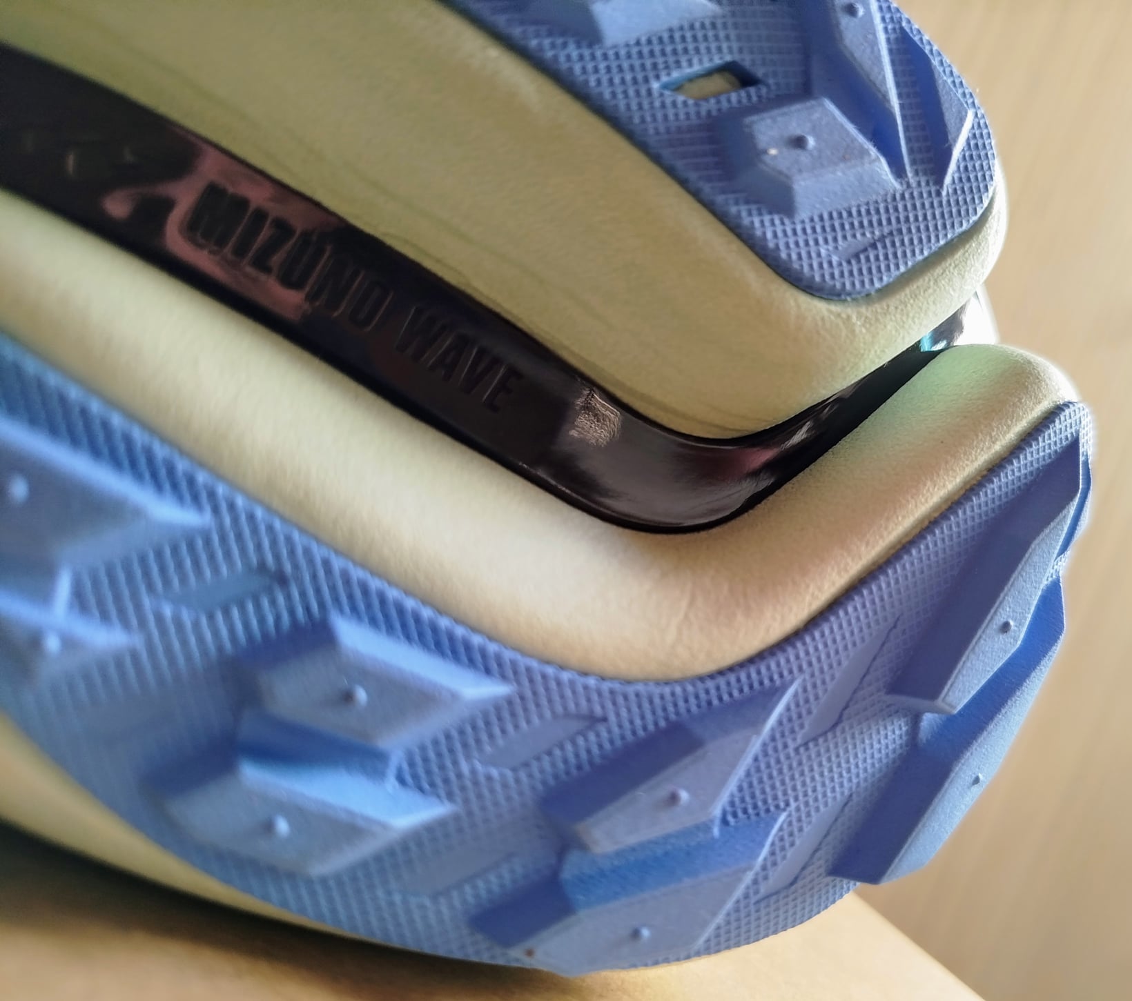 Mizuno Wave Rider GTX 2 9