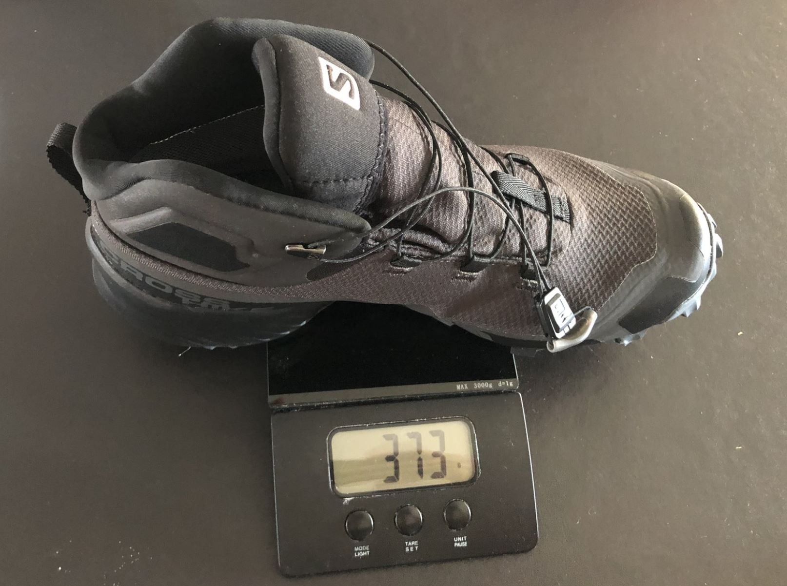 nachgemessenes Gewicht 373g