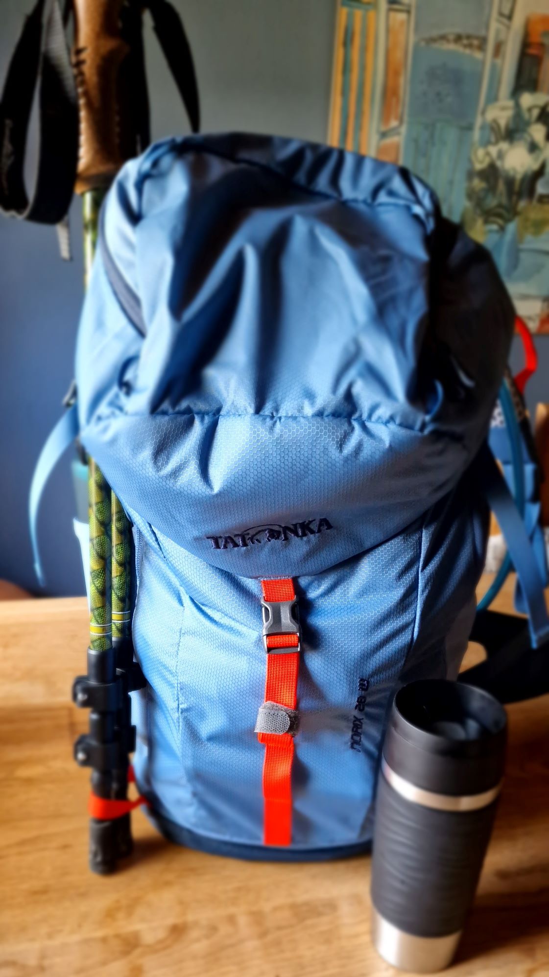 Auf der Wanderung benötigt man vor allem Getränke, die sind dank der Seitentaschen, schnell greifbar