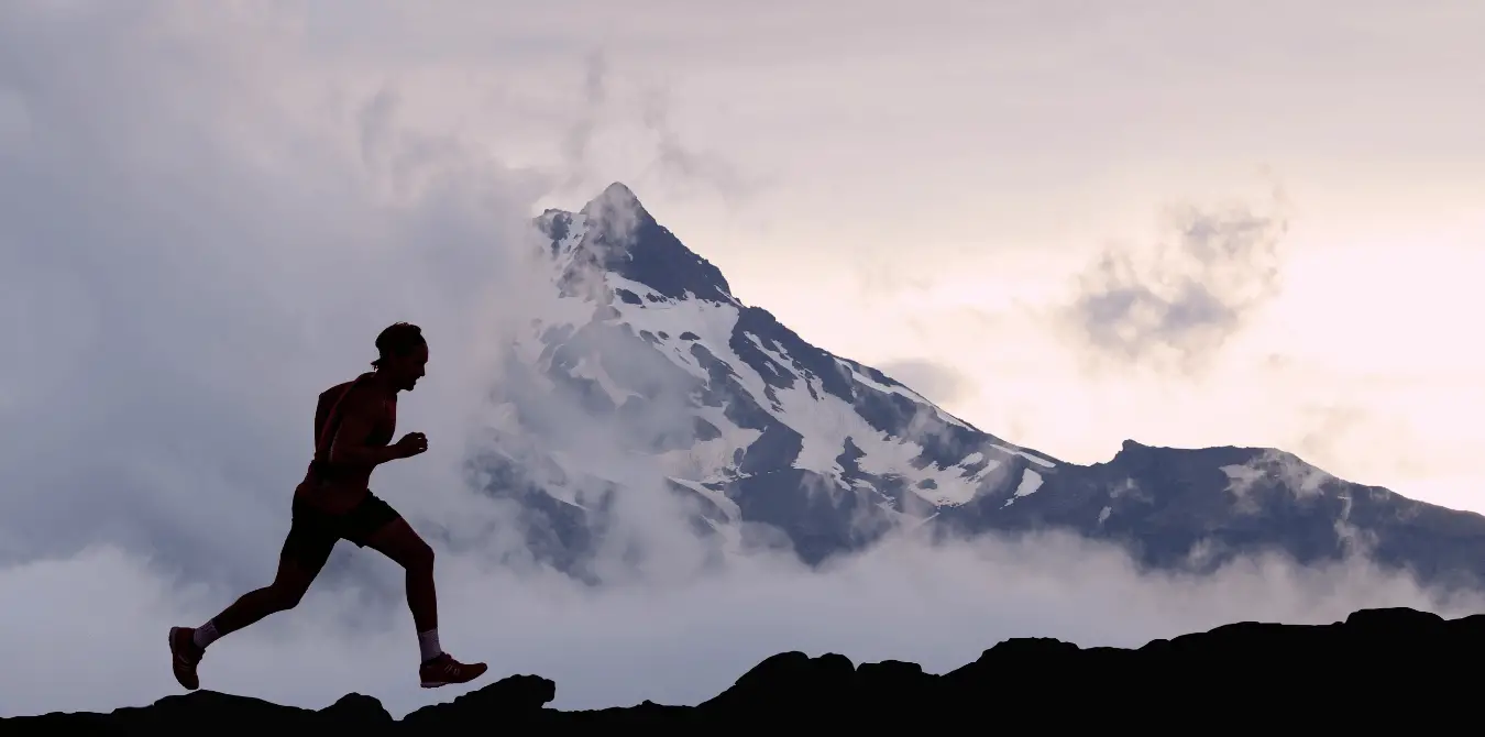 Trail Running im Herbst: Welche Features sollte eine moderne Wetterschutzjacke haben?