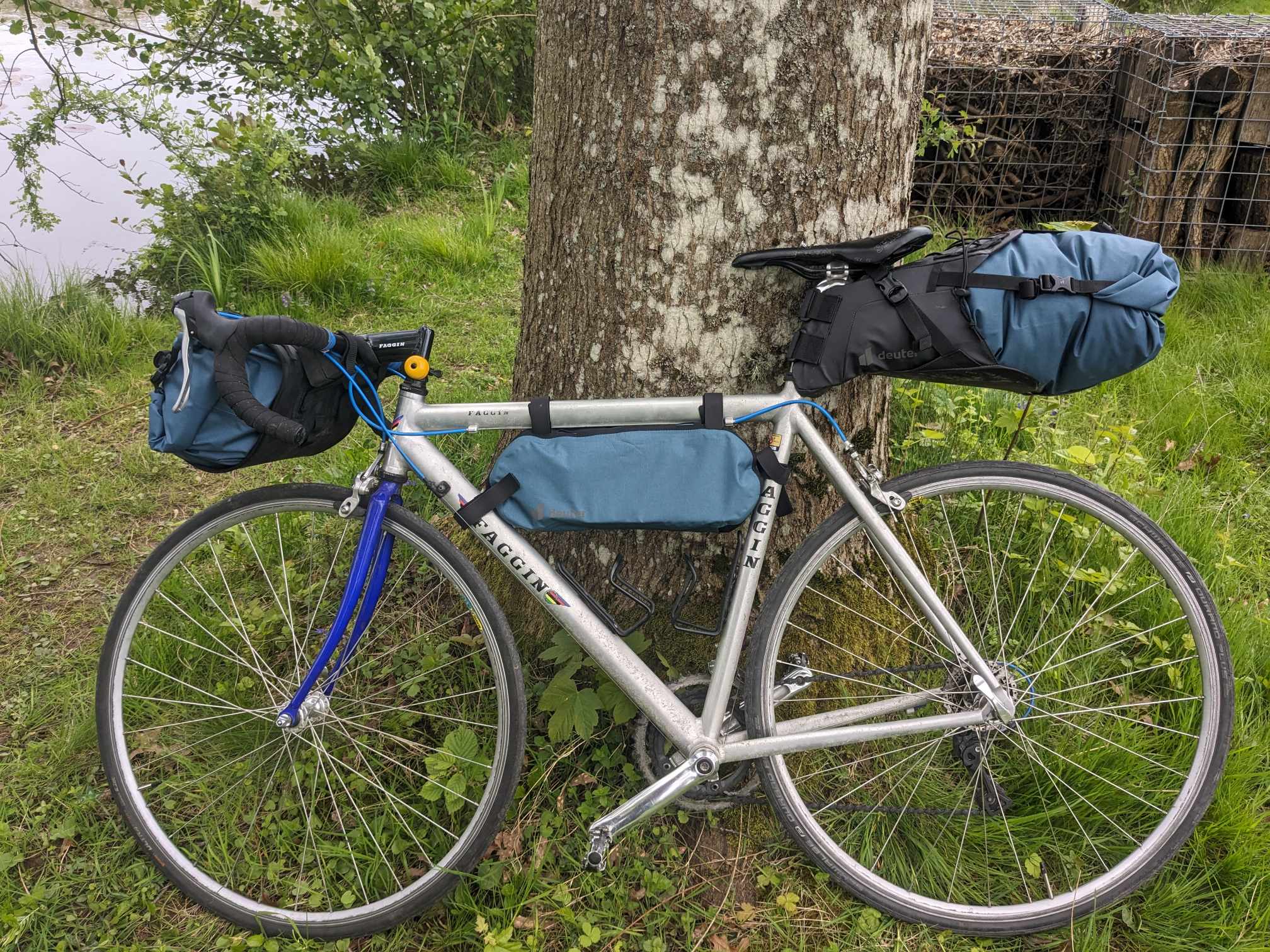 Man sieht die cabezón Serie am rennrad