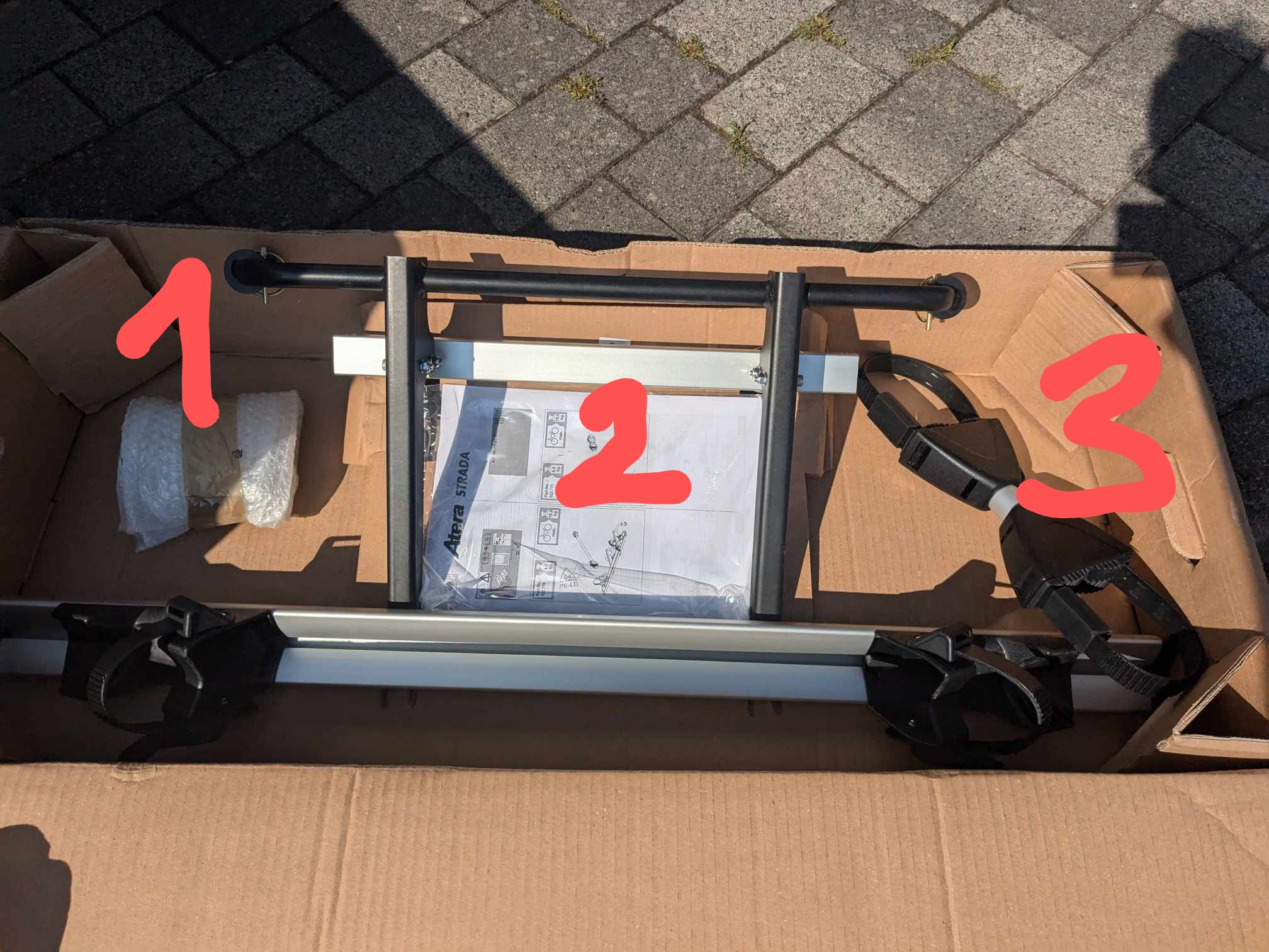 Man sieht die verschiedenen Teile des Erweiterungsmoduls mit Nummern (1: Werkzeug, 2: Schiene, 3: Abstandshalter) 