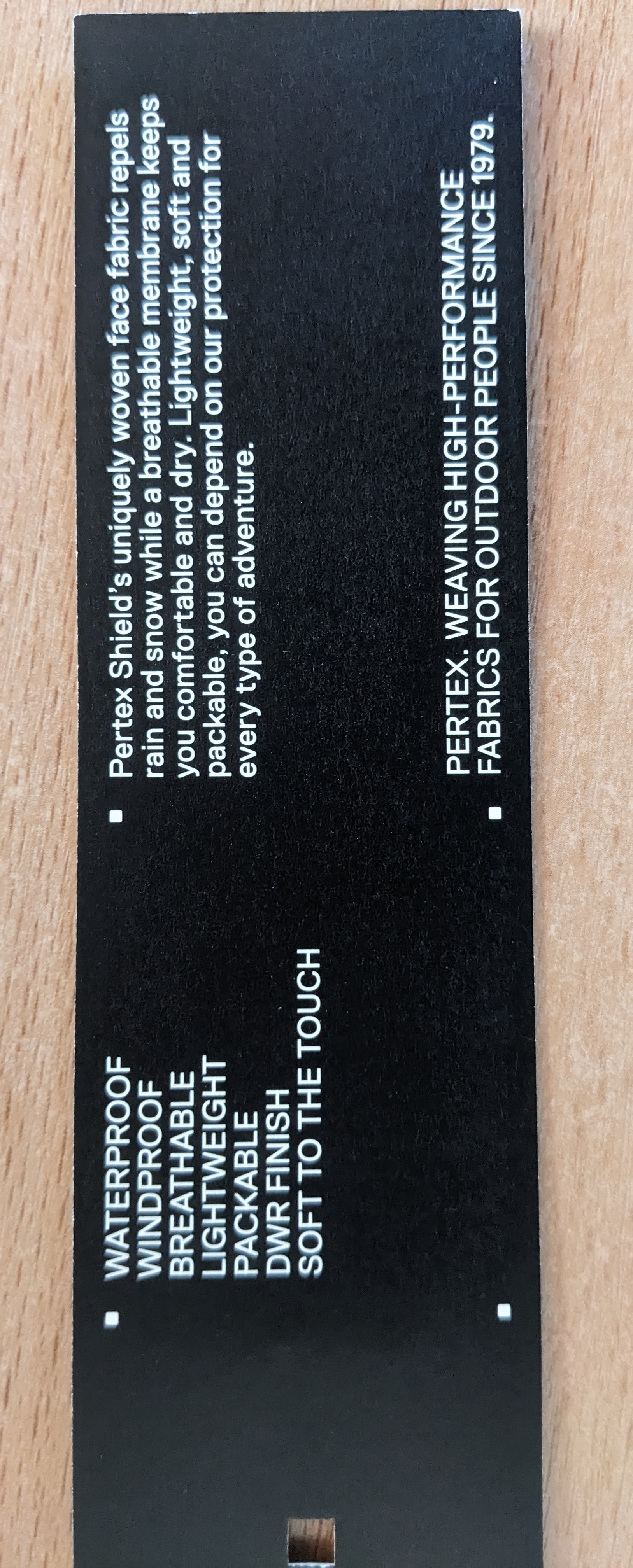 Label der Jacke