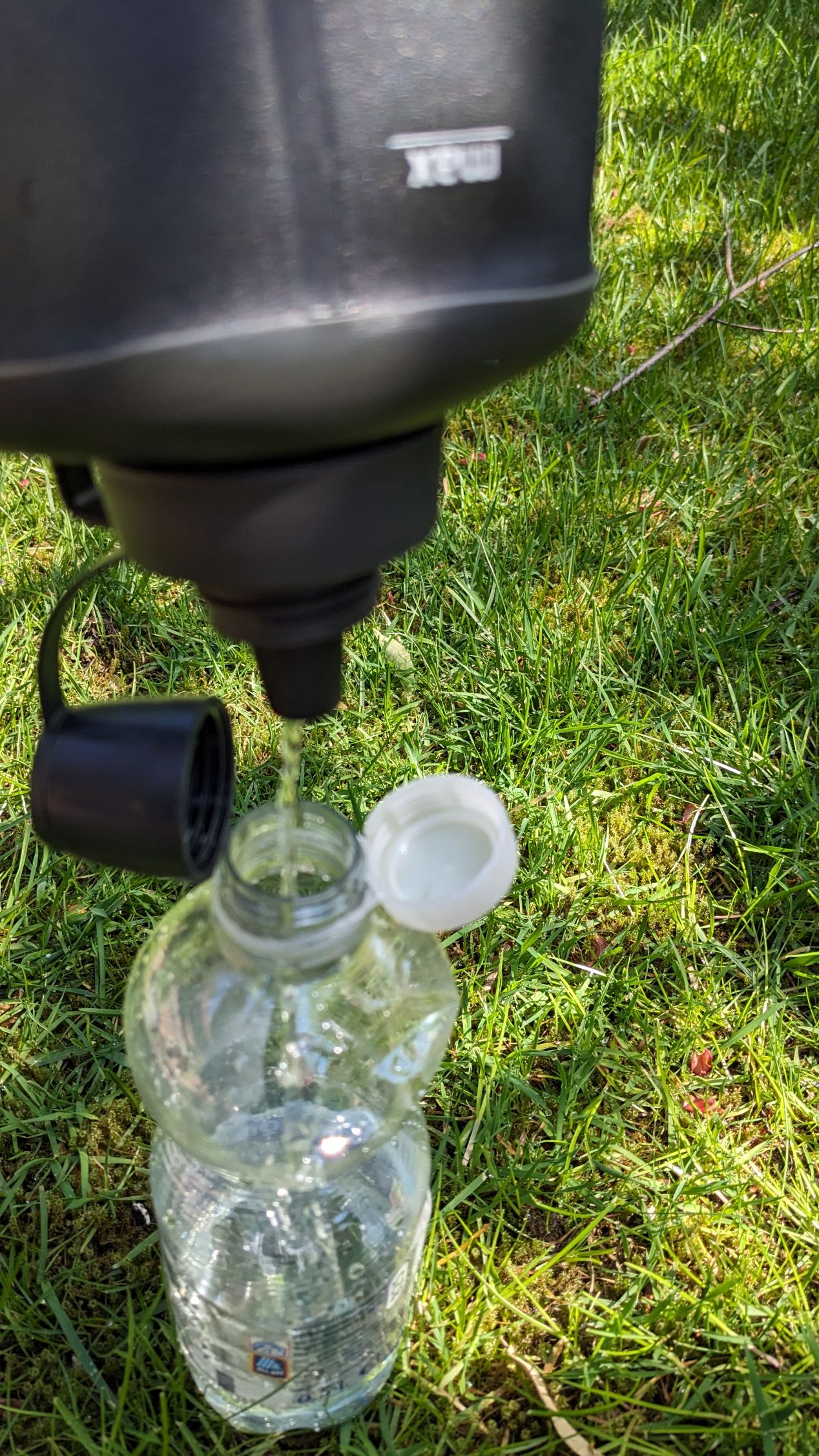 Der kompetente OUTSIDEstories-Test: LIFESTRAW Peak Squeeze Collapsible Squeeze 1L Bottle with Filter – Wasserfilter mit Trinkflasche