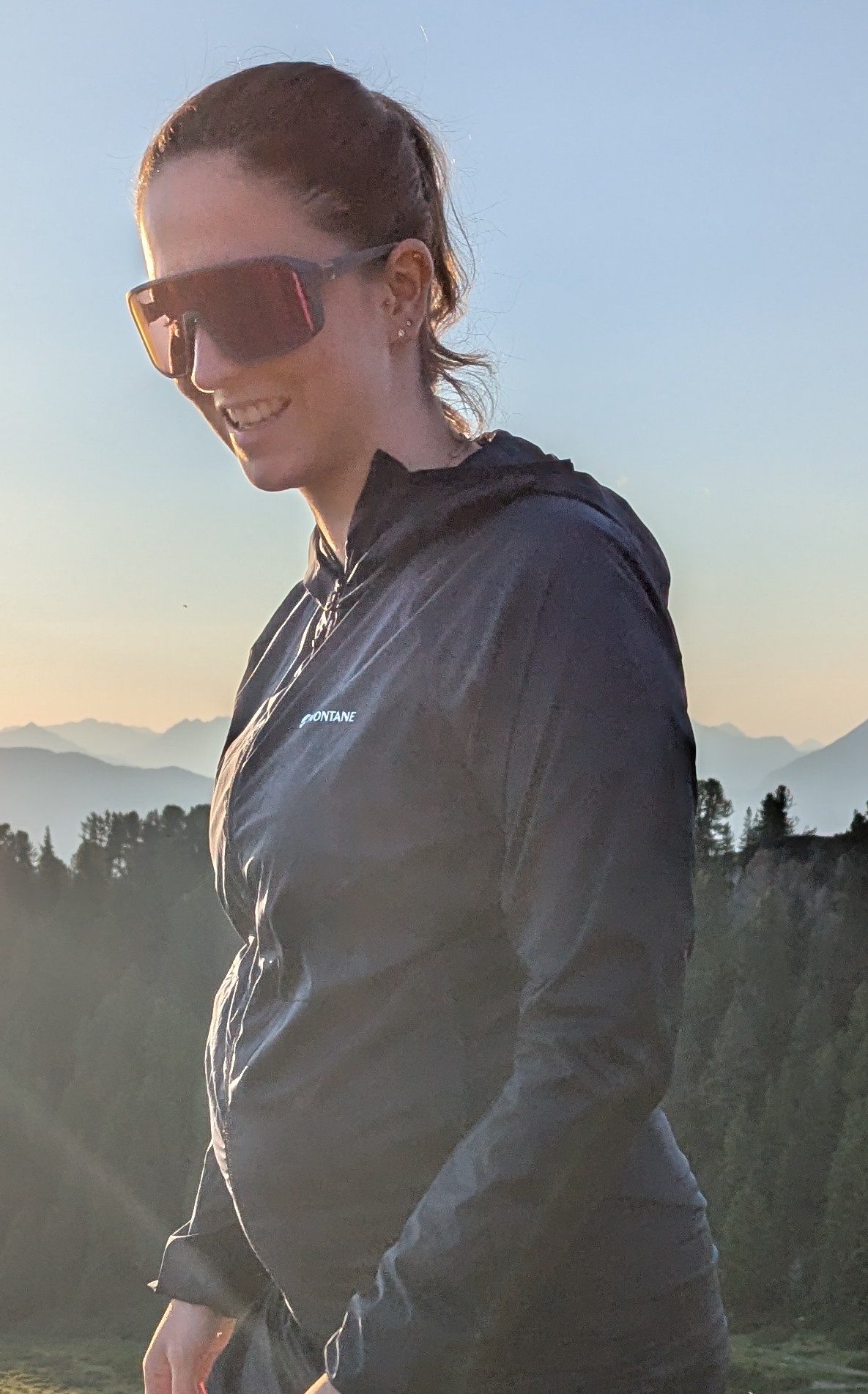 Der kompetente OUTSIDEstories-Test: Die Montane Featherlite Hooded Windproof Jacket
