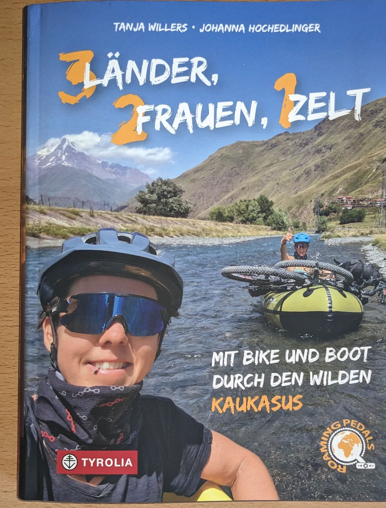 Der kompetente OUTSIDEstories-Test: Sachbuch „Drei Länder, zwei Frauen, ein Zelt