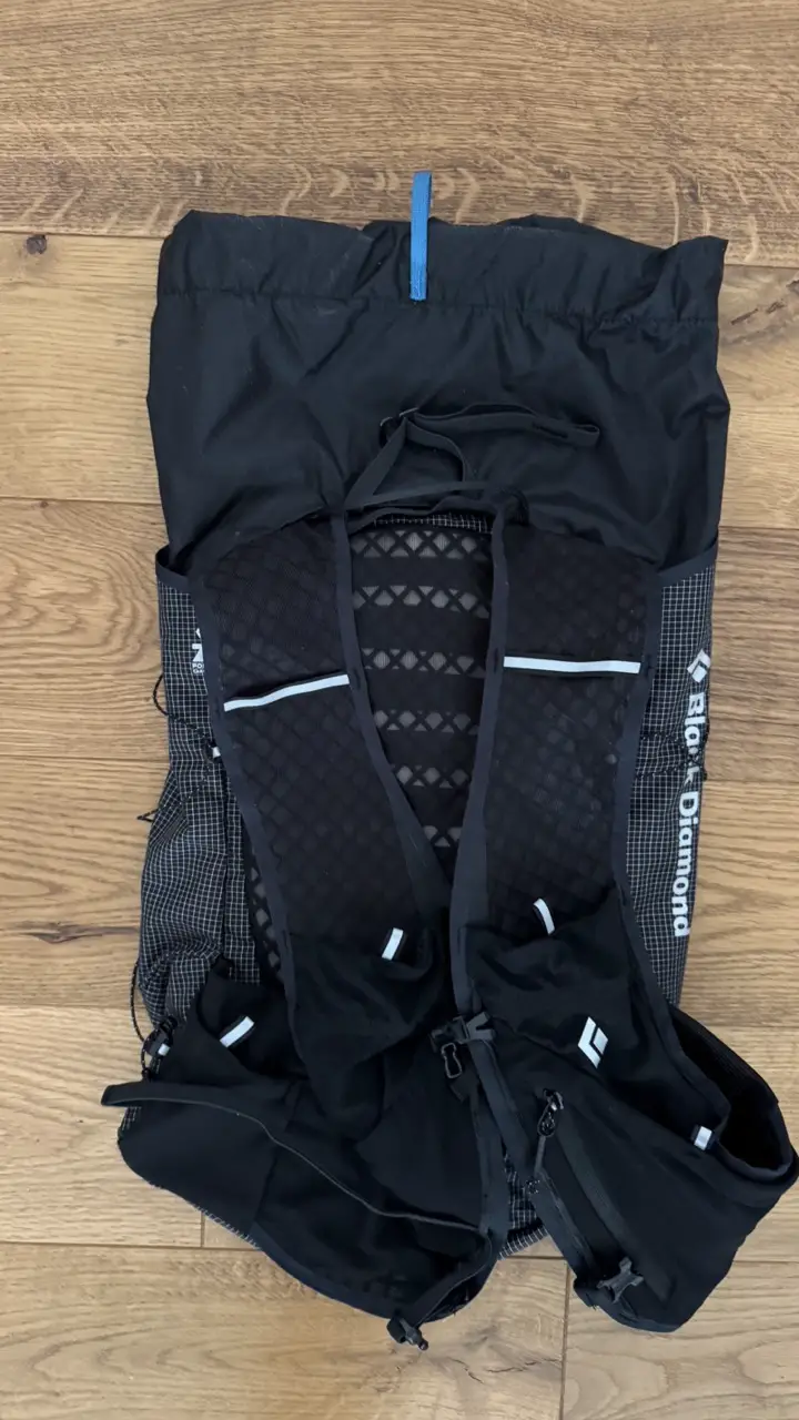 Der kompetente OUTSIDEstories-Test: Black Diamond Distance 15 Hybrid-Rucksack