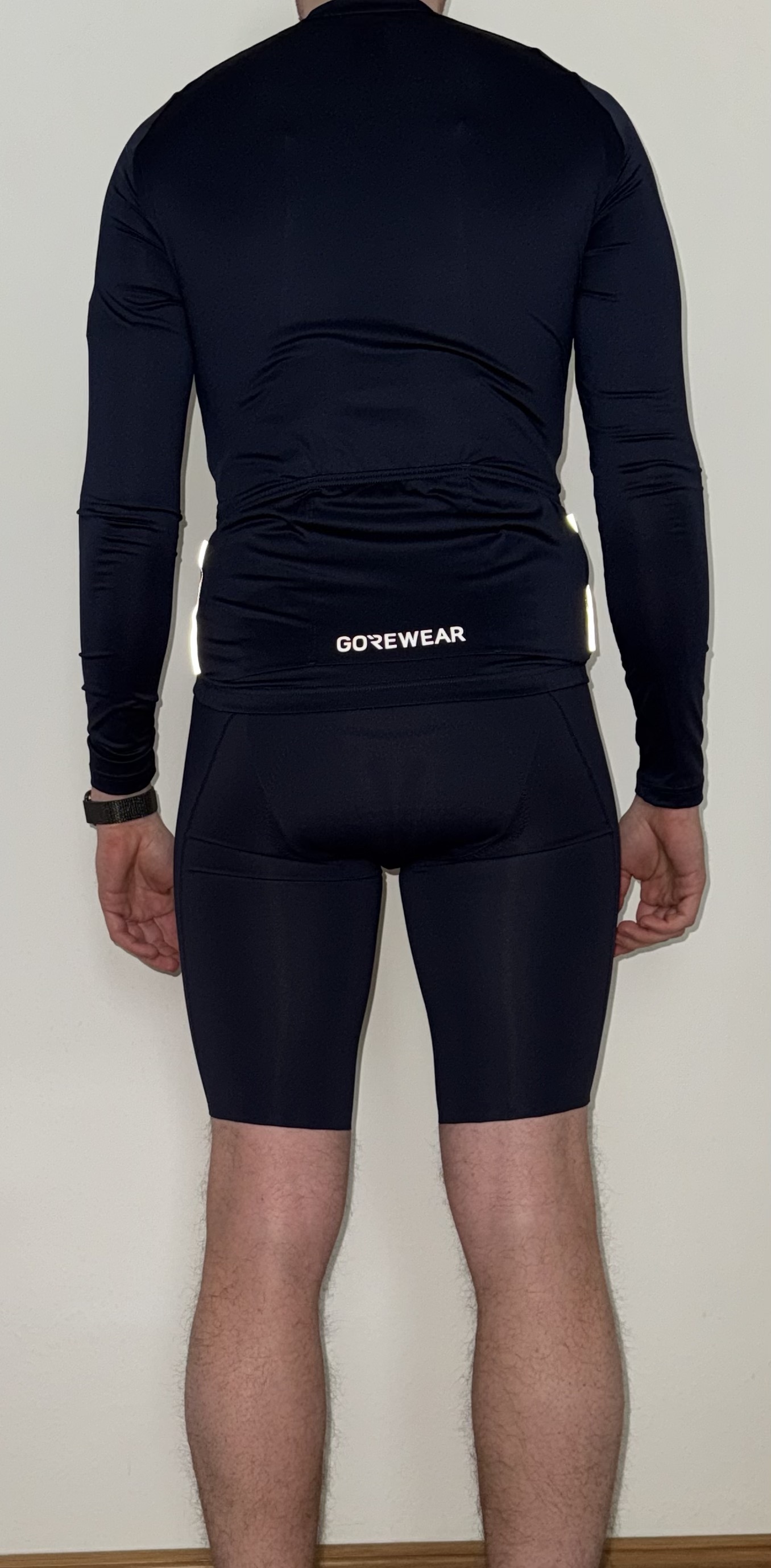 angezogen Trägershorts