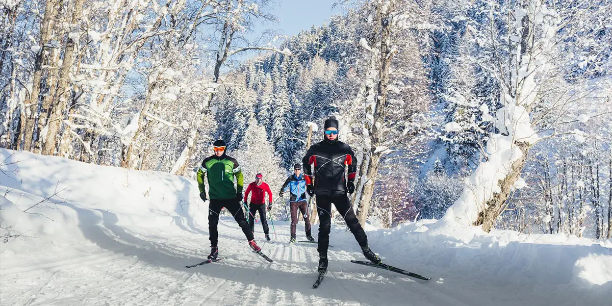 Rasante Rennen mit der Langlaufbindung Skating
