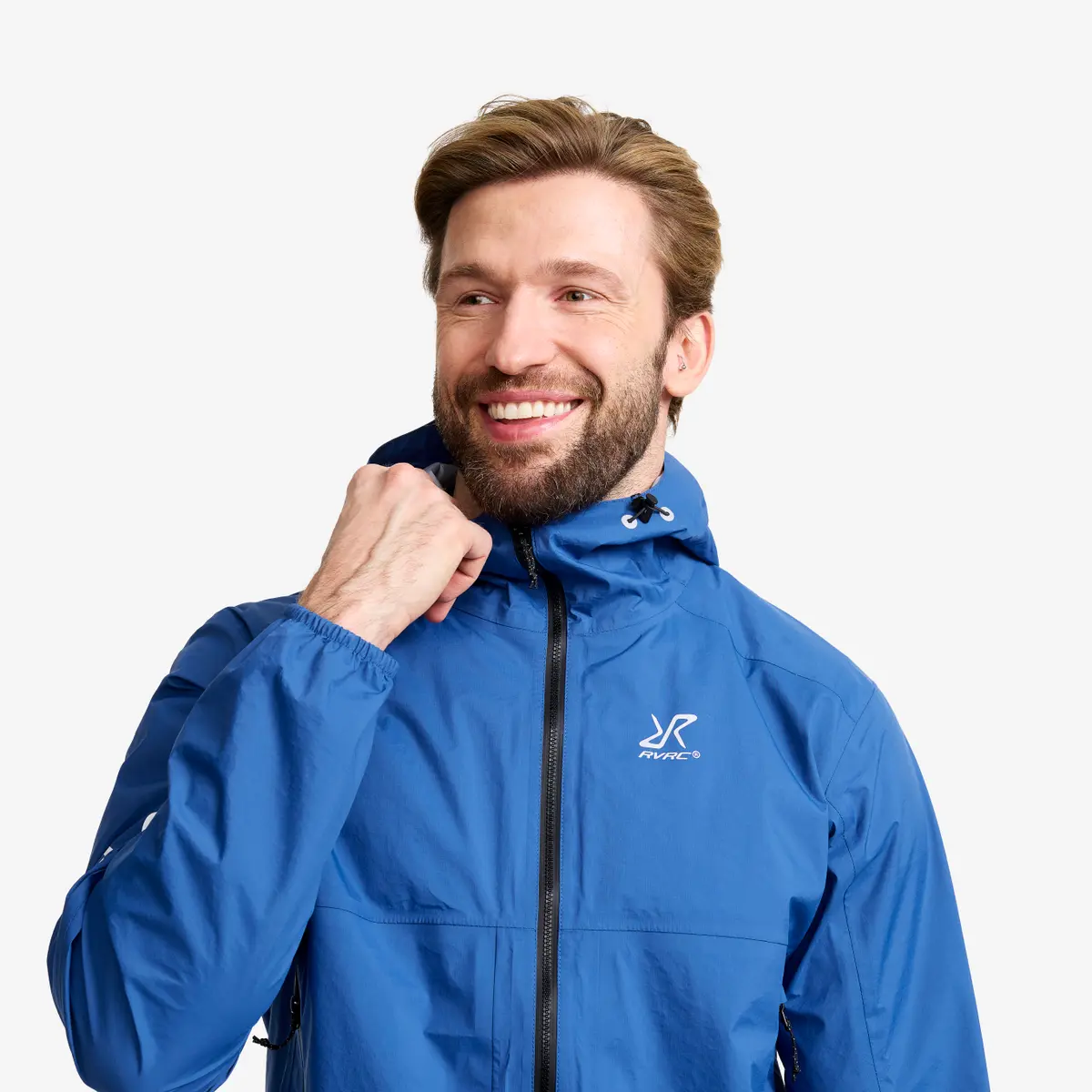 Der kompetente OUTSIDEstories-Test: REVOLUTION RACE Arcade 3L Lightweight Jacket - Hardshelljacke, Herren