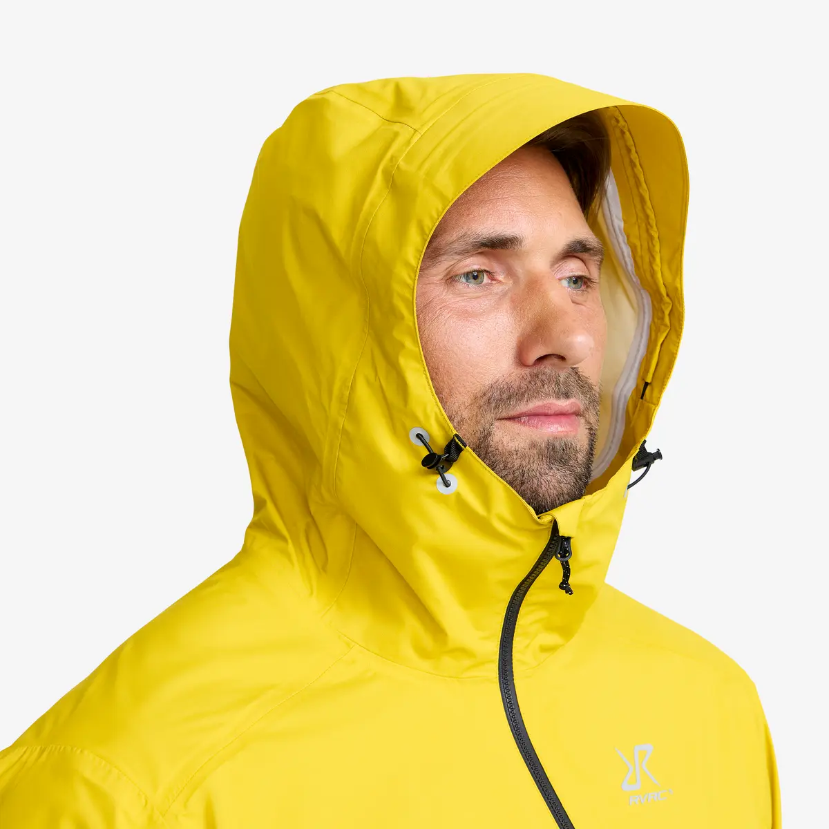 Der kompetente OUTSIDEstories-Test: REVOLUTION RACE Arcade 3L Lightweight Jacket - Hardshelljacke, Herren