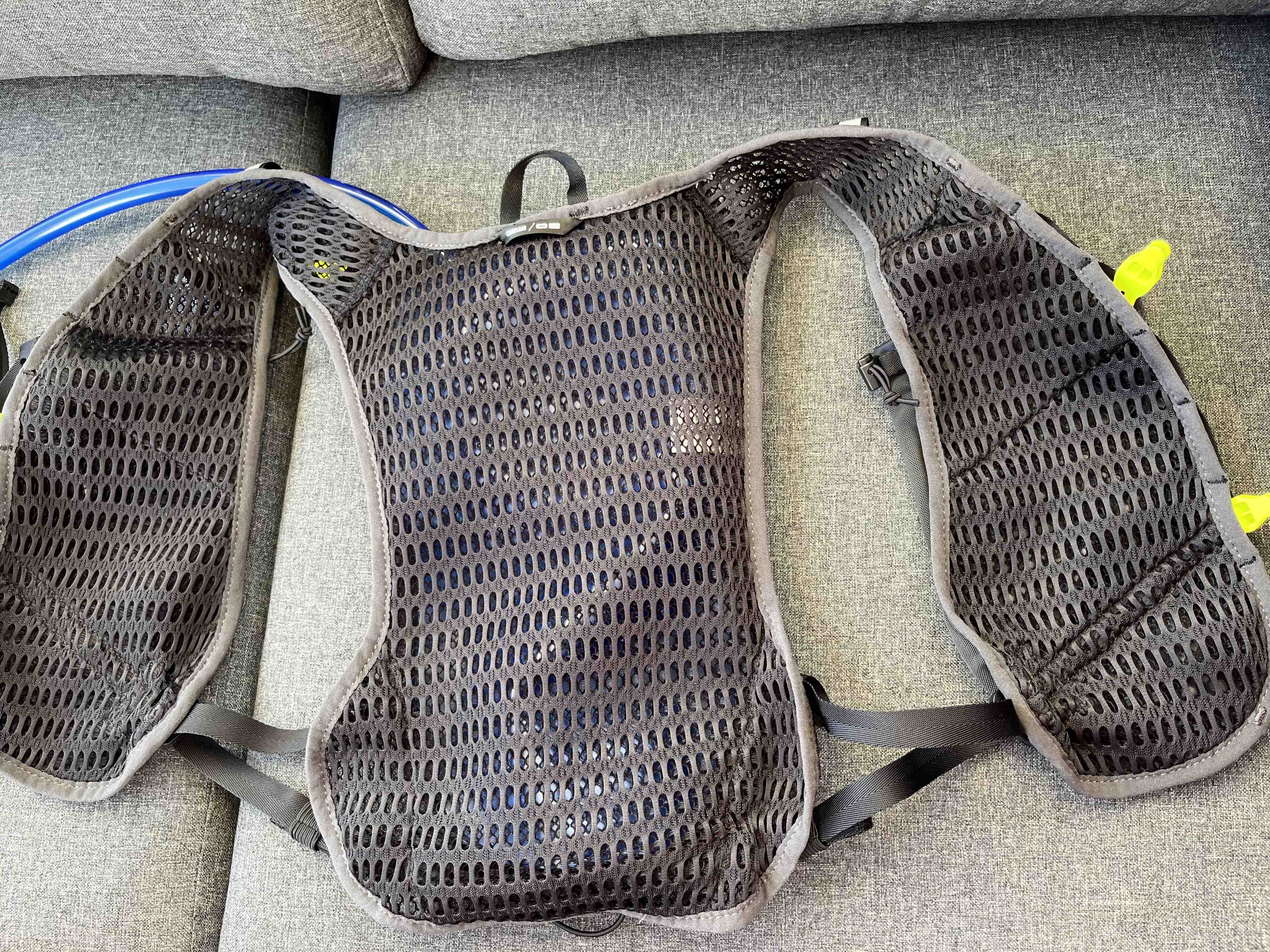 Rückenteil aus Mesh