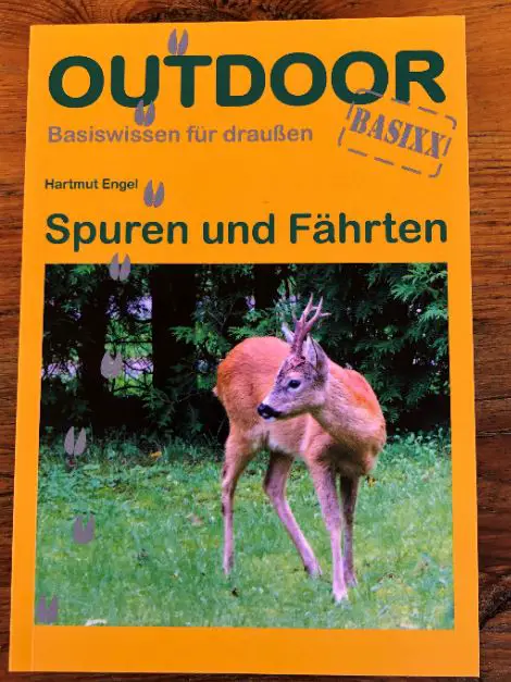 Spuren und Faehrten Vorderseite
