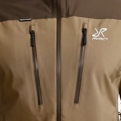 Der kompetente OUTSIDEstories-Test: REVOLUTION RACE Silence Proshell 3L Jacket  – unschlagbare Hardshell fü...