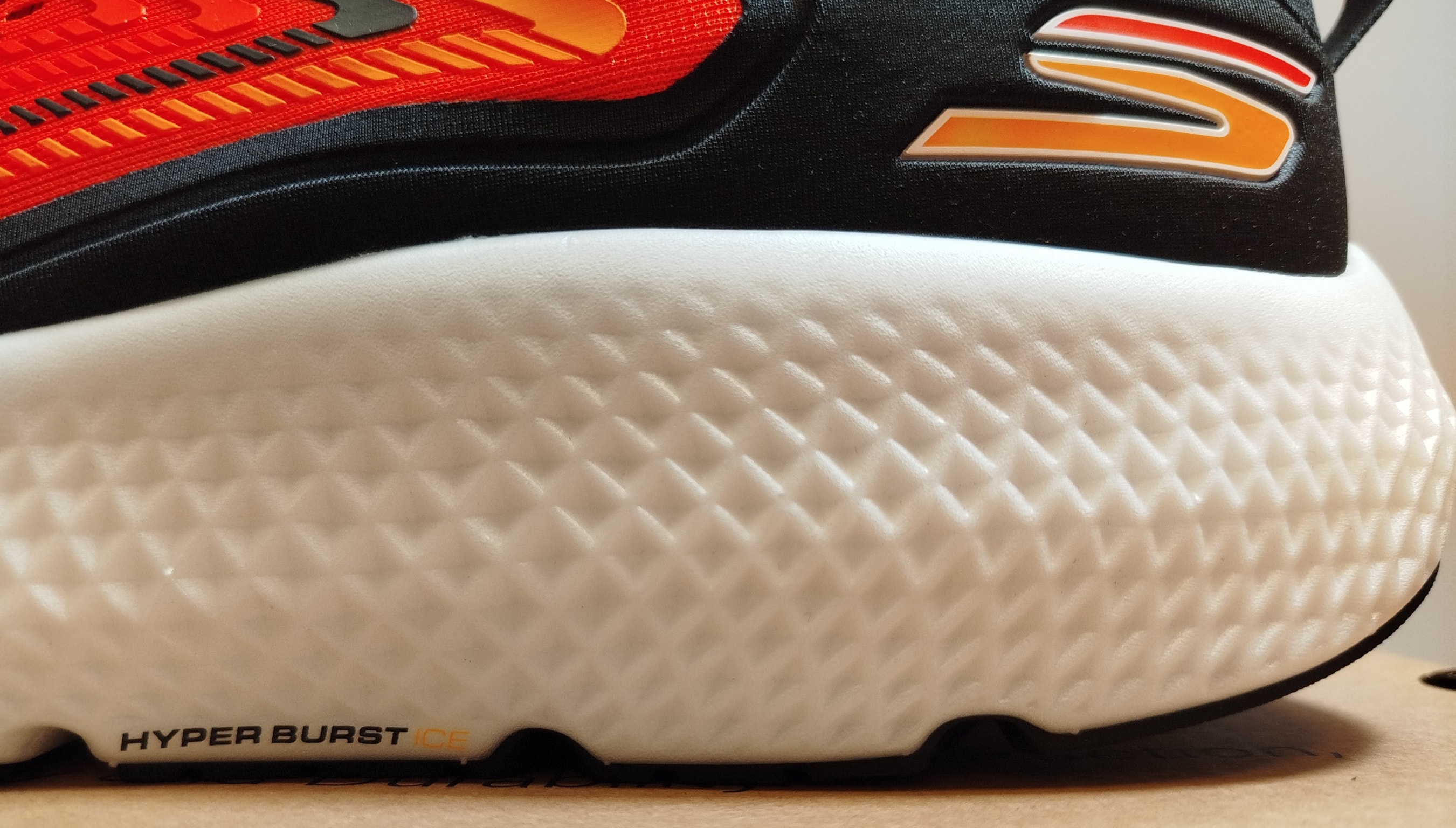 Skechers Go Run Max Road 6-13