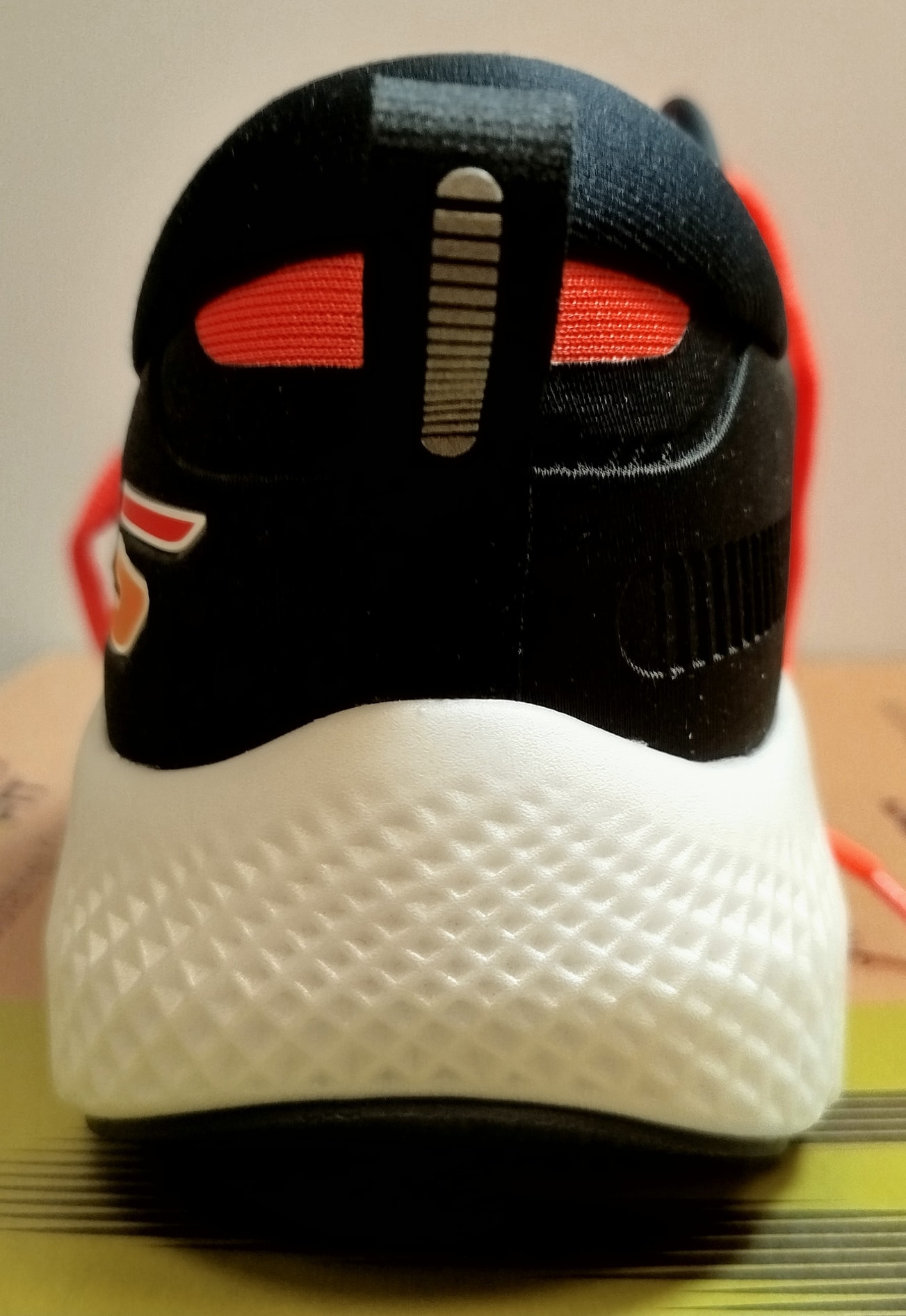 Skechers Go Run Max Road 6-30