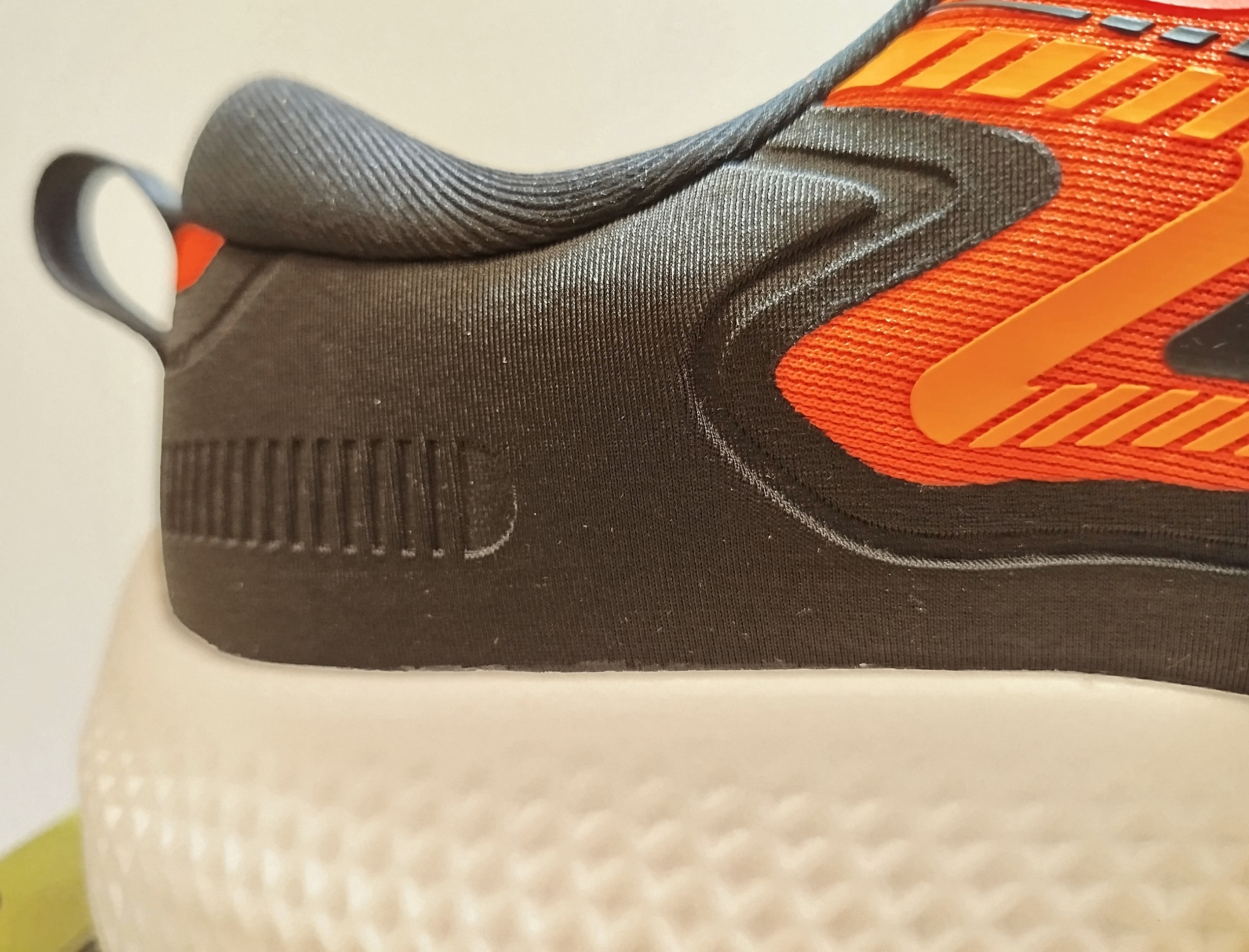 Skechers Go Run Max Road 6-33