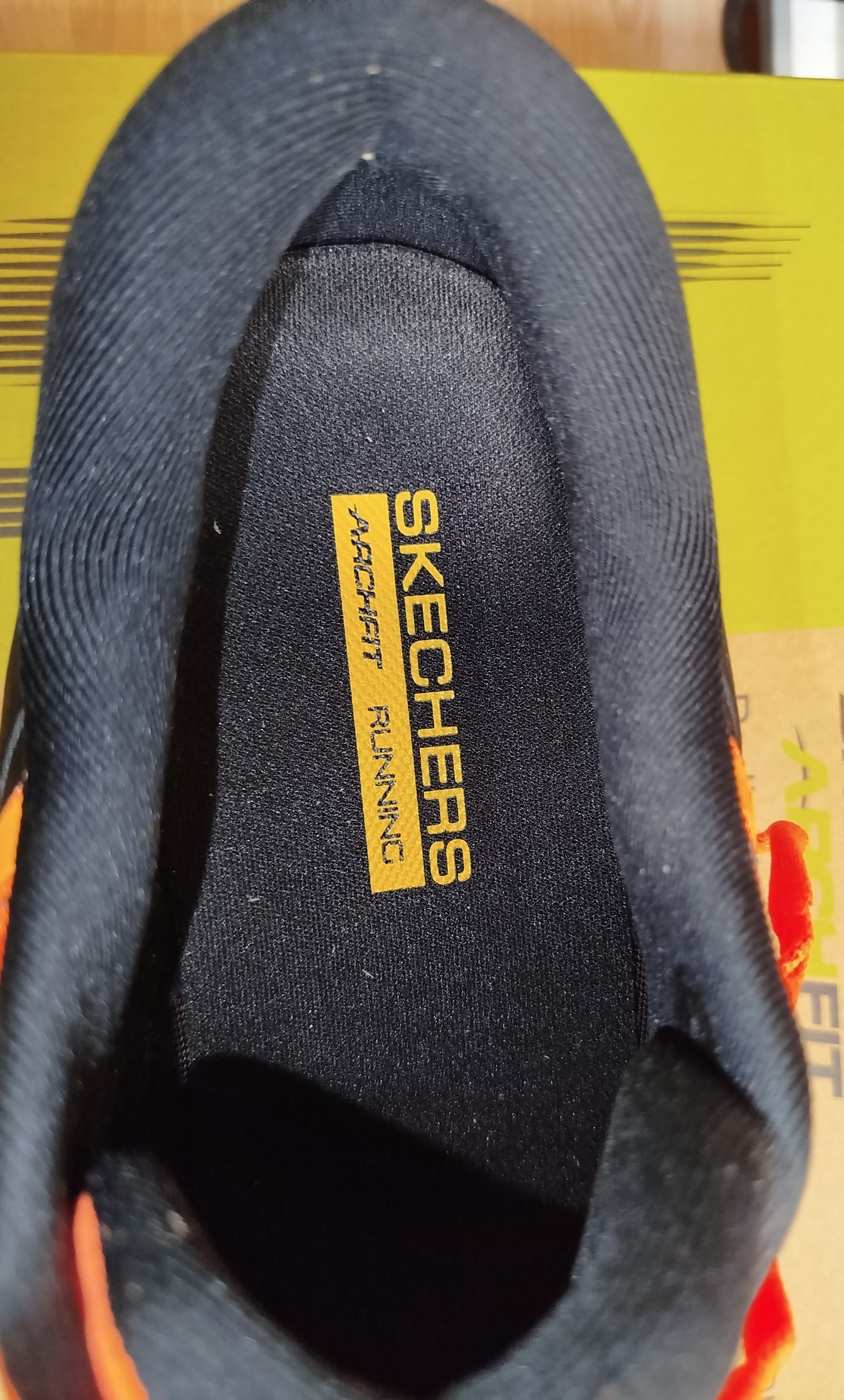Skechers Go Run Max Road 6-35