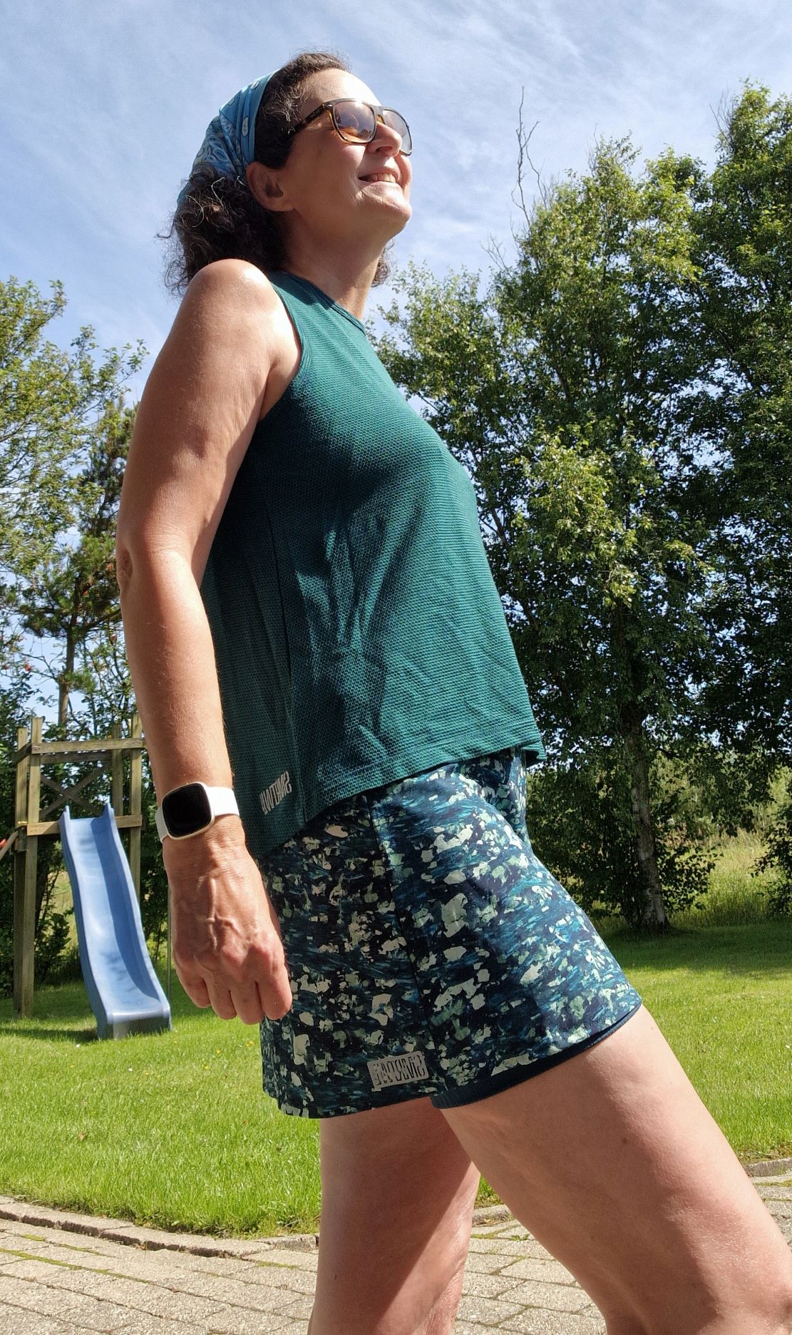 Ich spreche für den Rock und das passende Tanktop eine absolute Kaufempfehlung aus. 