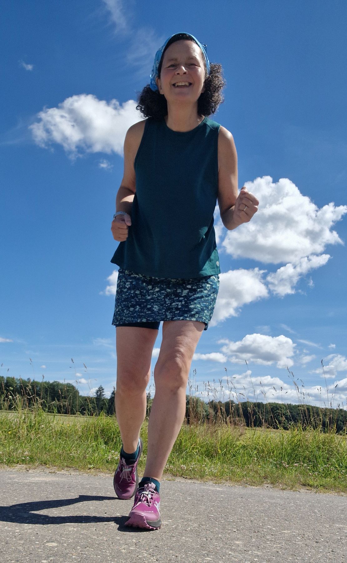Endlich Sommer- Beim Laufen sorgt der Rock für eine gute Belüftung