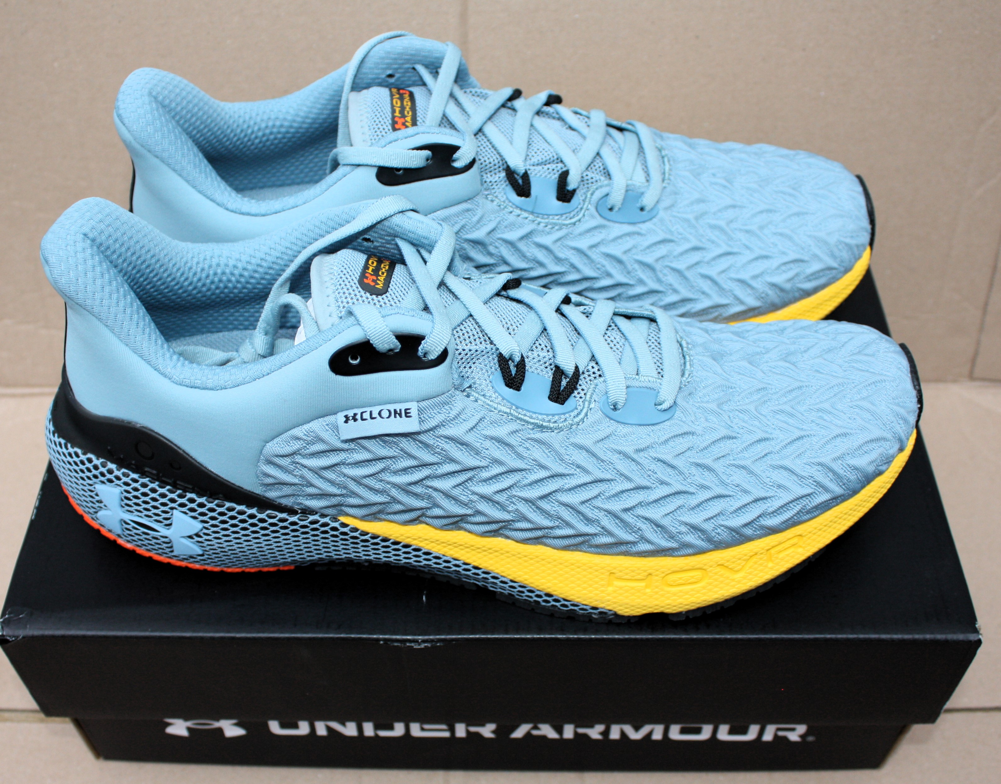 UA HOVR Machina3 Clone 18