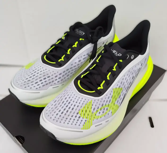 Under Armour Velociti Distance