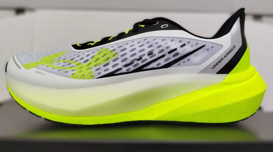 Under Armour Velociti Distance