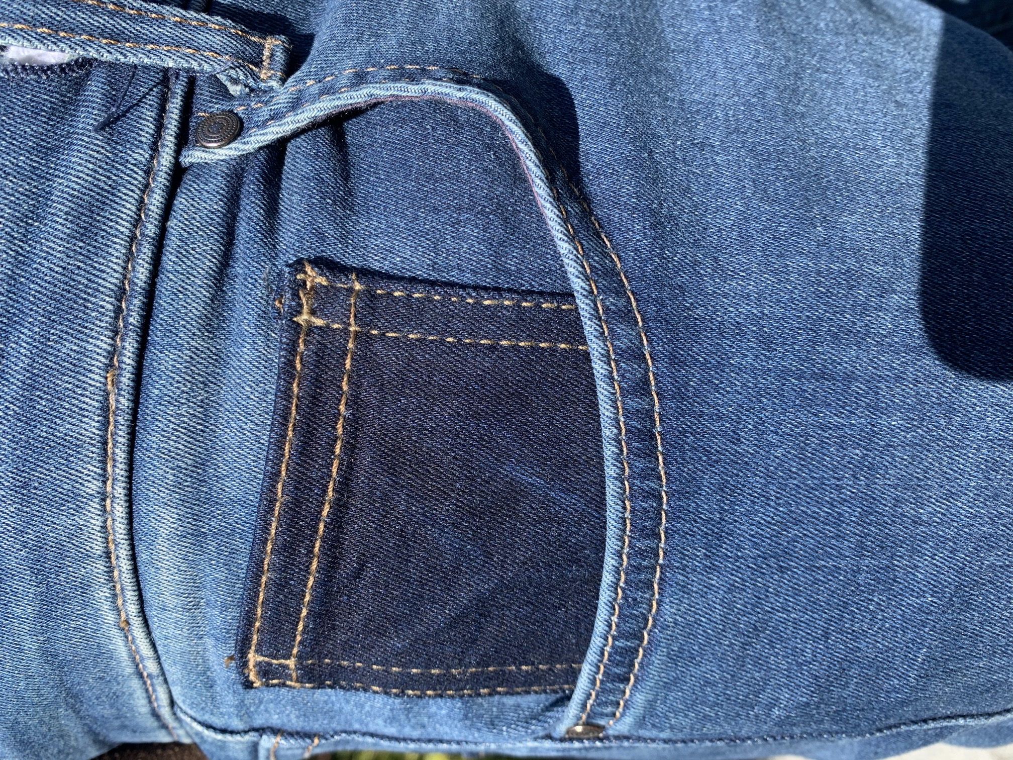 Vordere Tasche 1