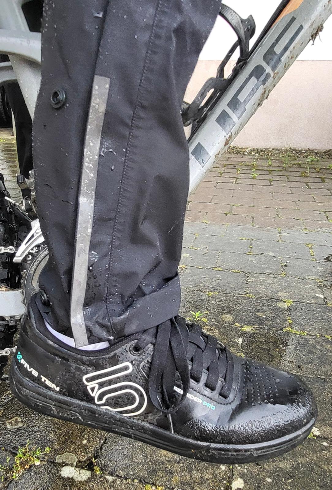 Beinweitenverstellung