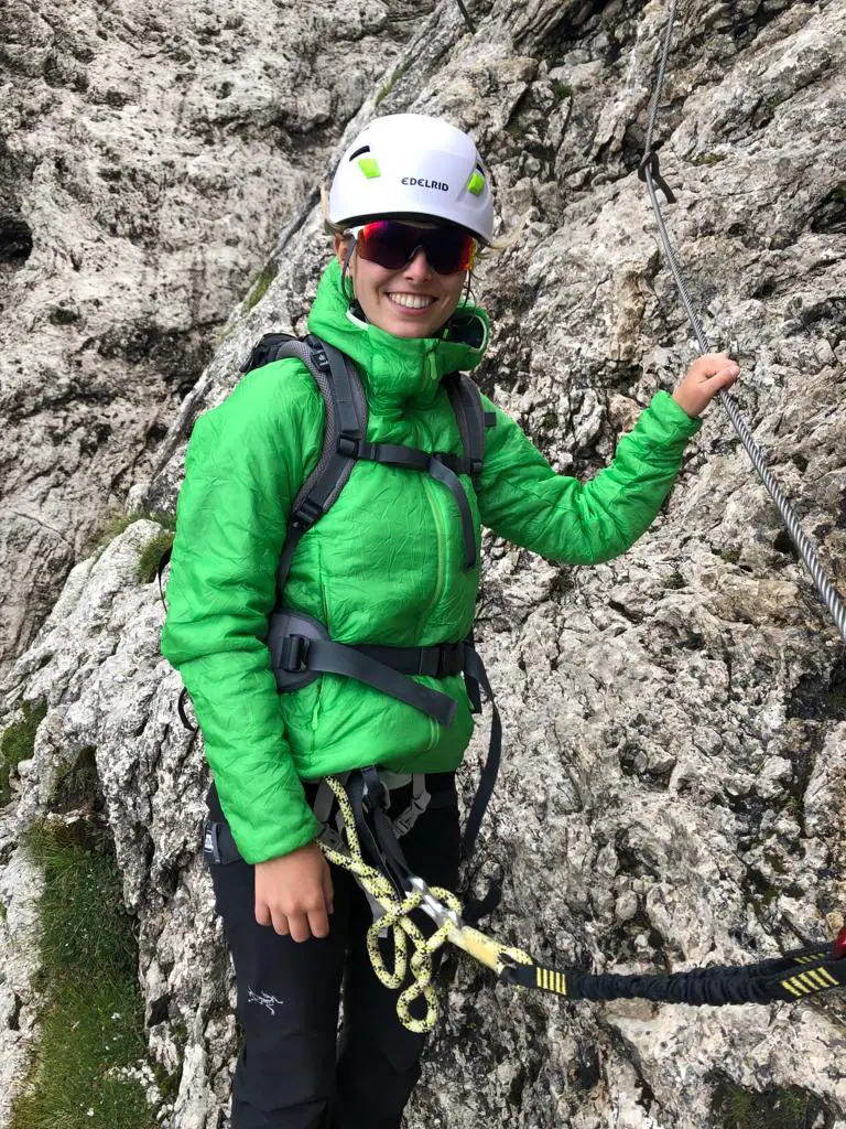 Bild 1: Klettersteig in den Dolomiten (Frauen, Grün)