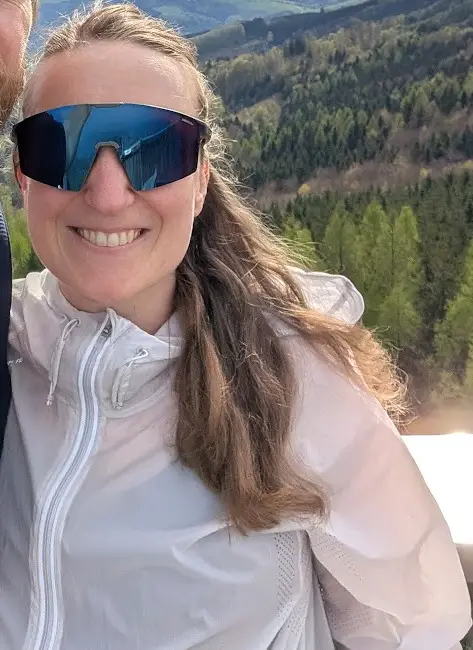 Der OUTSIDEstories-Test: H&M MOVE Leichte Laufjacke mit DryMove in Loose Fit - Laufjacke , Damen