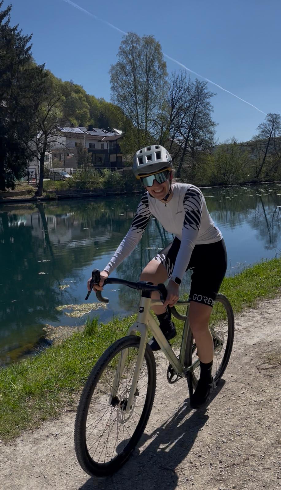 Test: OAKLEY Radar EV Advancer Prizm Road Blac