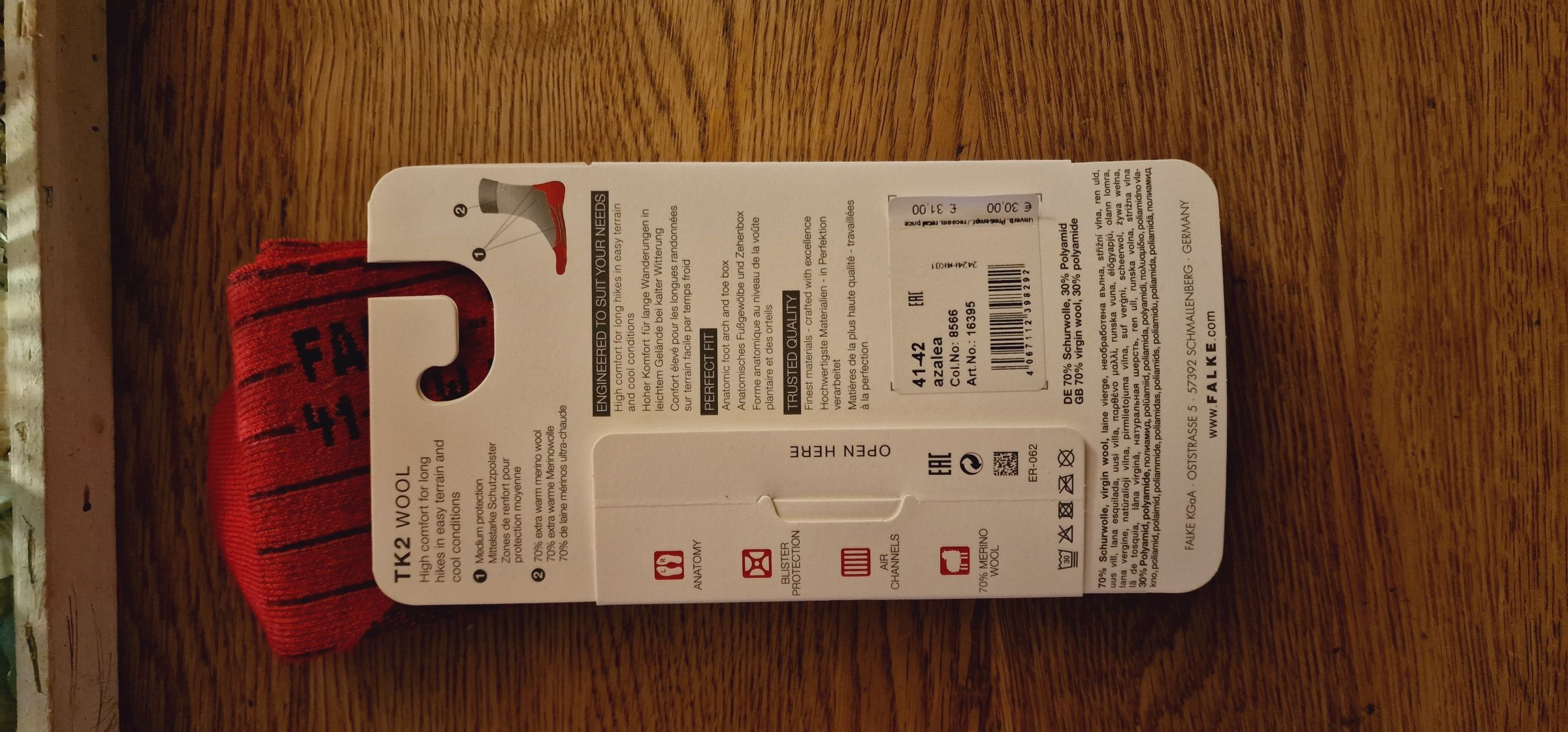 Der Versand erfolgt mit der Produktbanderole und sehr wenig Verpackungsmaterial
