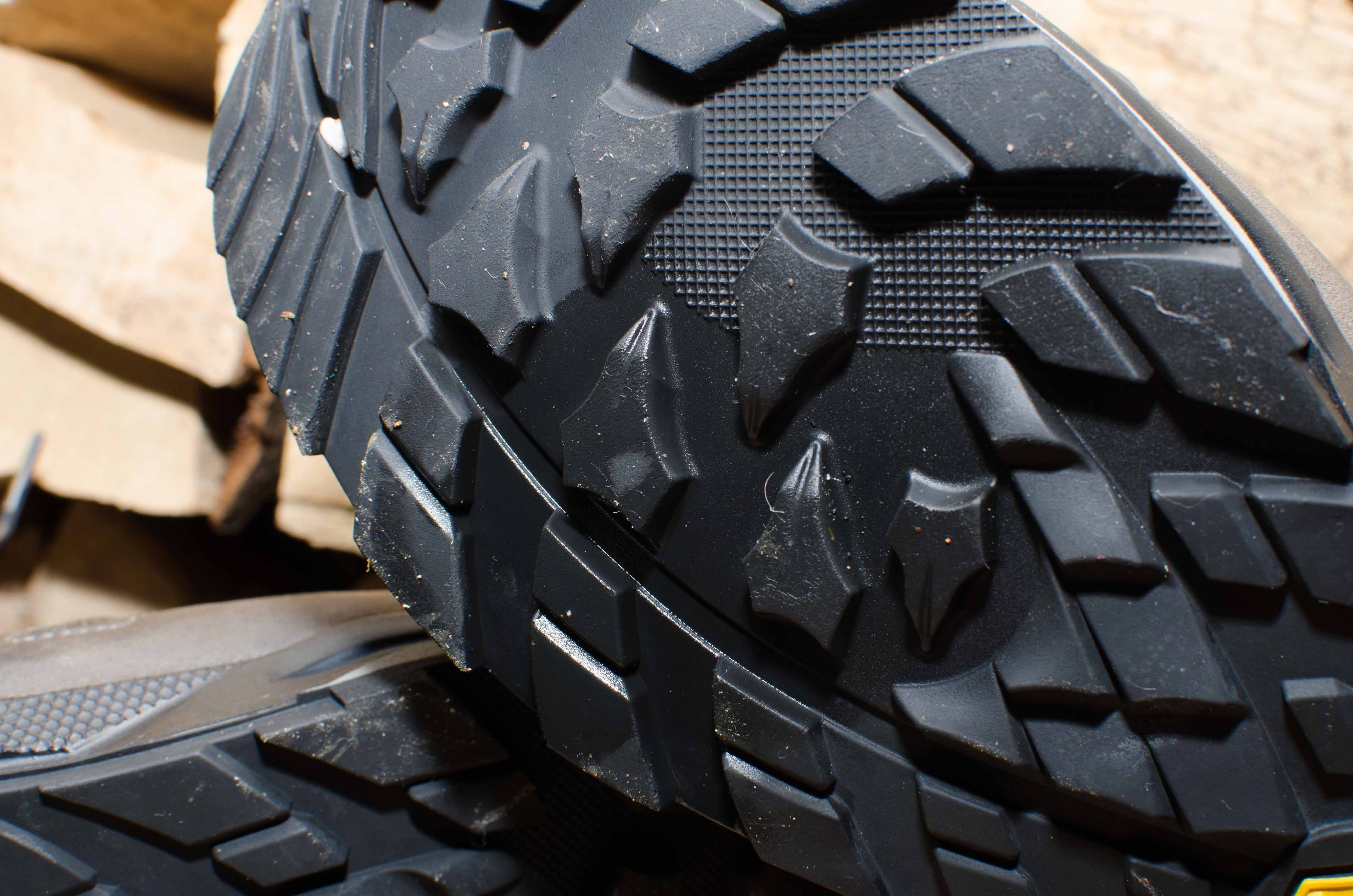 lowa camino ll - sohle detail