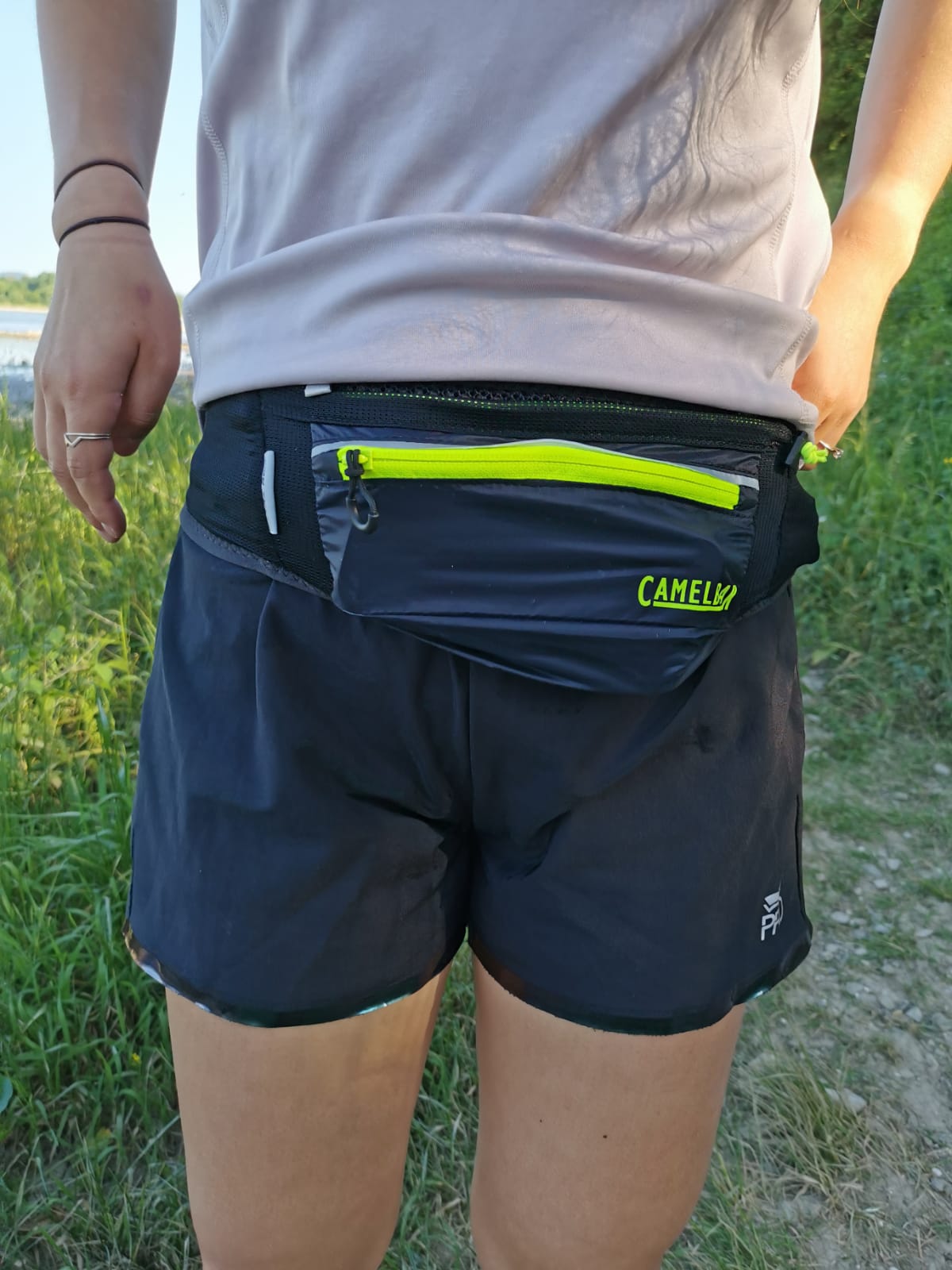 B