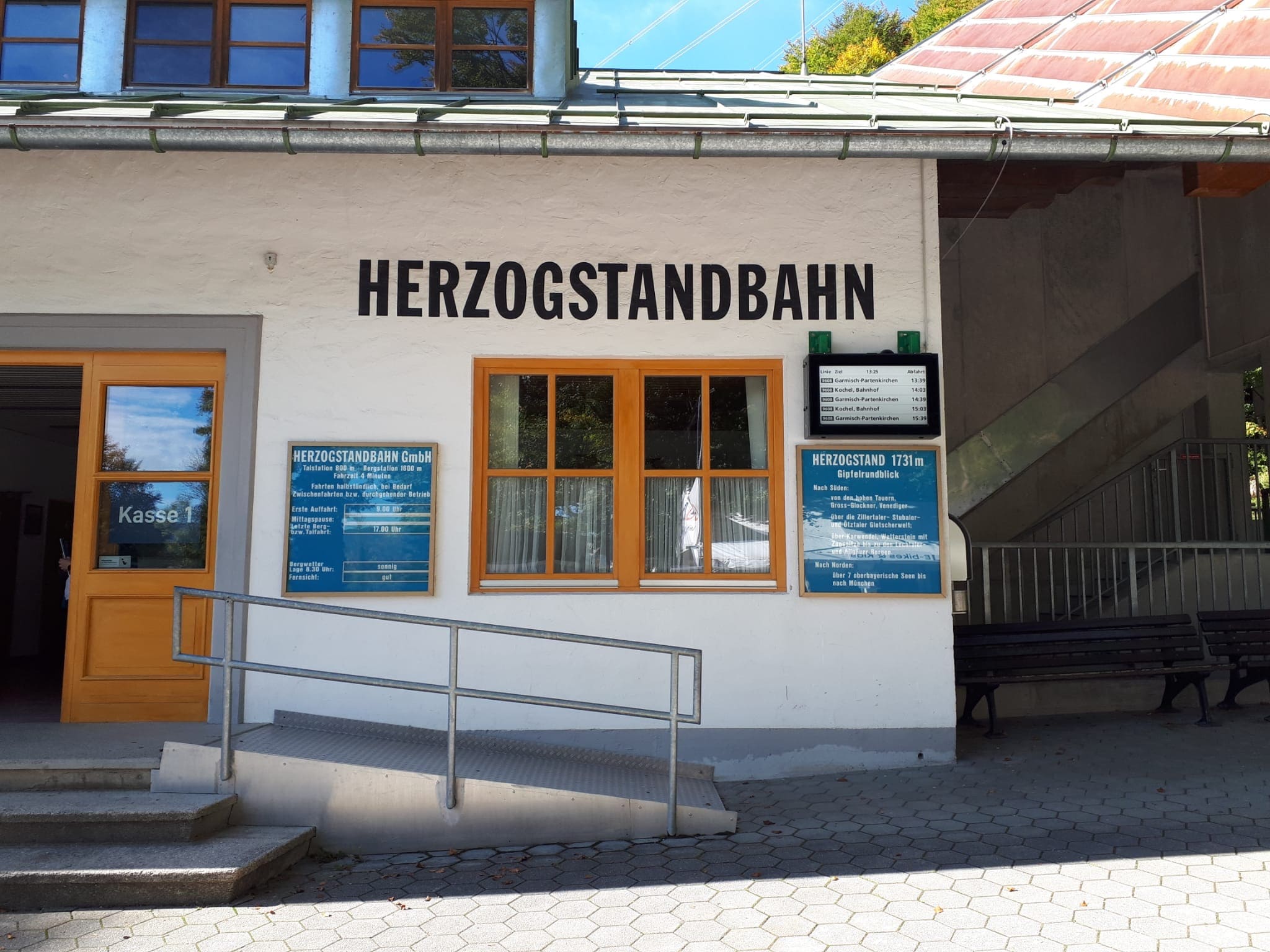 Natürlich mit Öffis