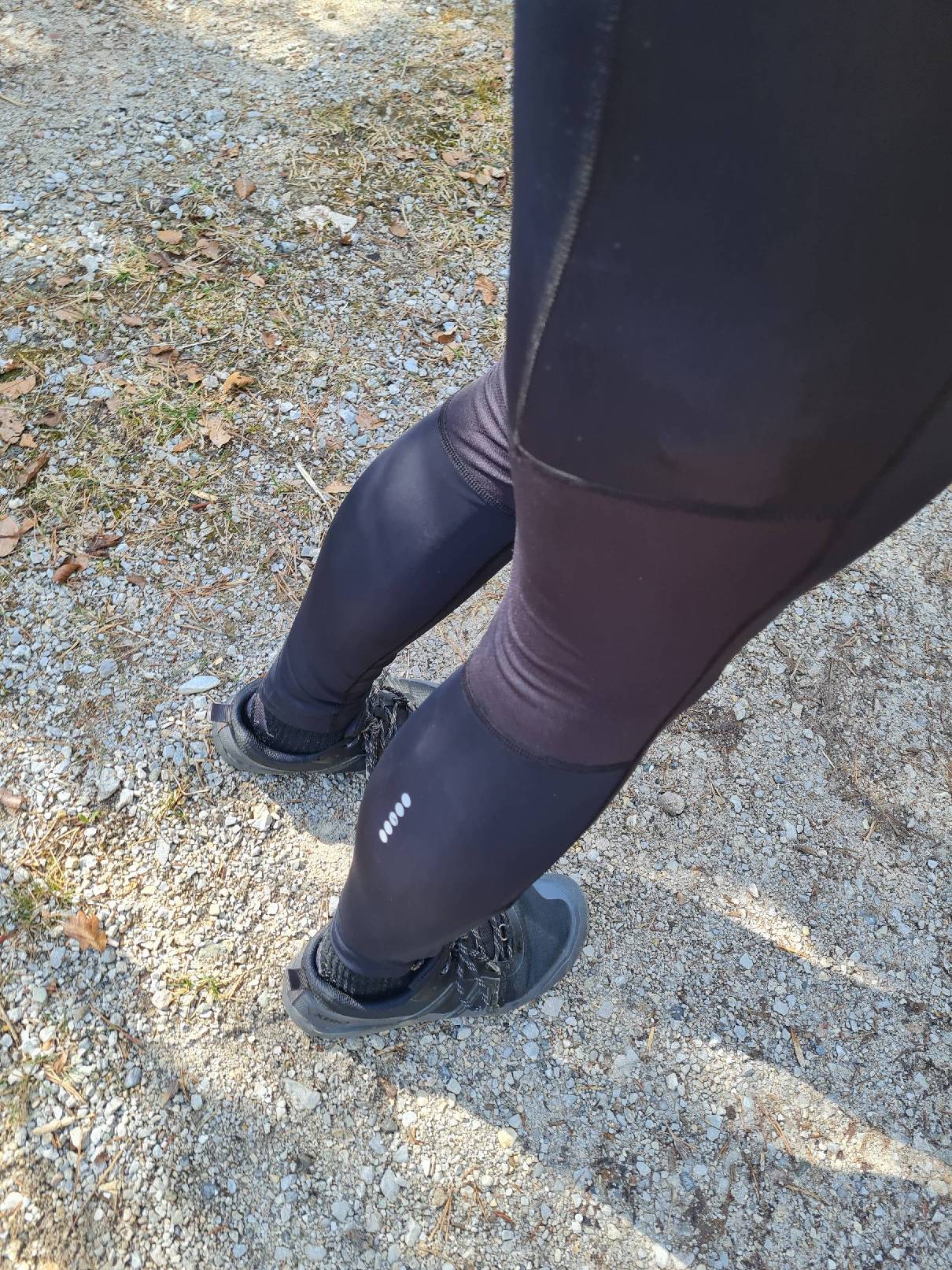 Der kompetente OUTSIDestories-Test: MONTANE Slipstream - Trailrunning Tights, Damen 