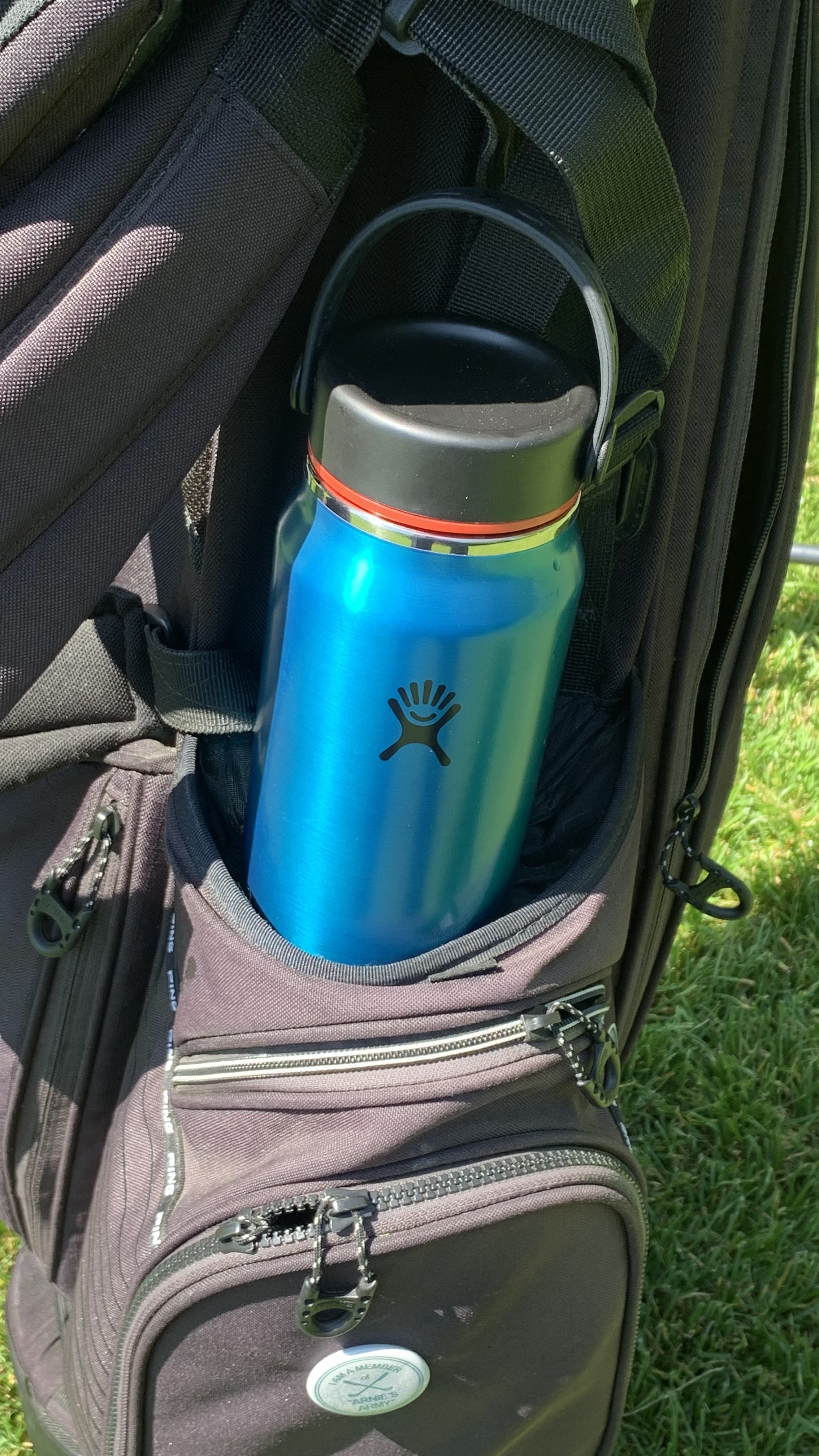 Flasche im Golfbag