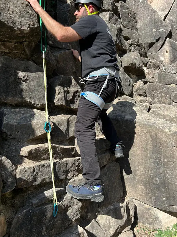 Der kompetente OUTSIDEstories-Test: MAMMUT Alnasca IV Low GTX - Approach Schuhe – Vielseitiger Allrounder a...