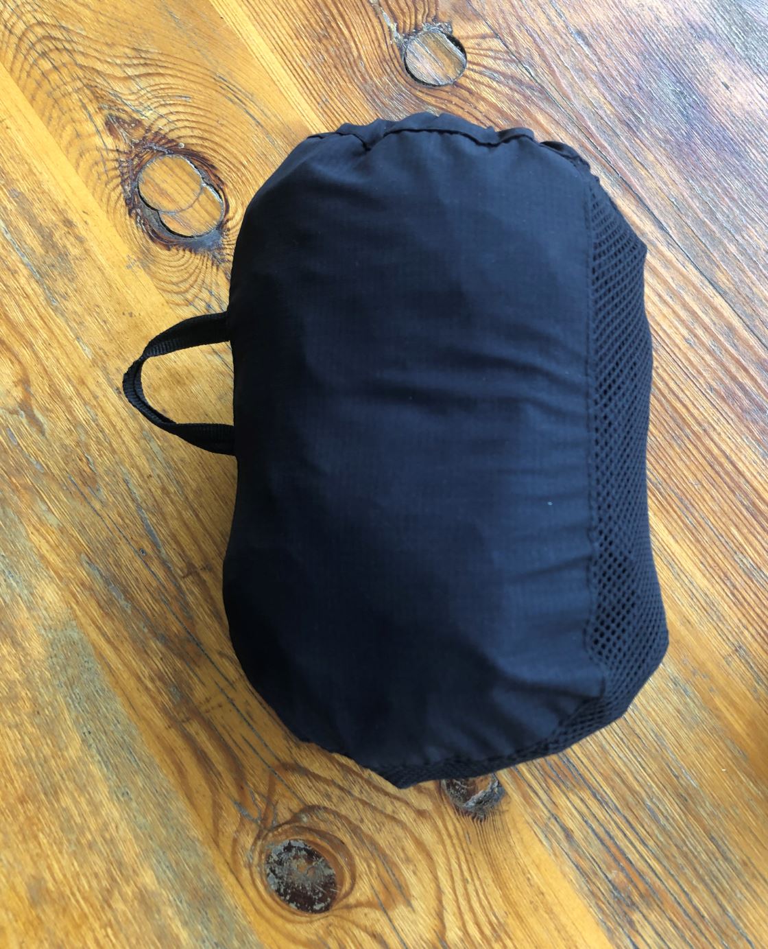 eigene Packtasche mit seitlicher Schlaufe