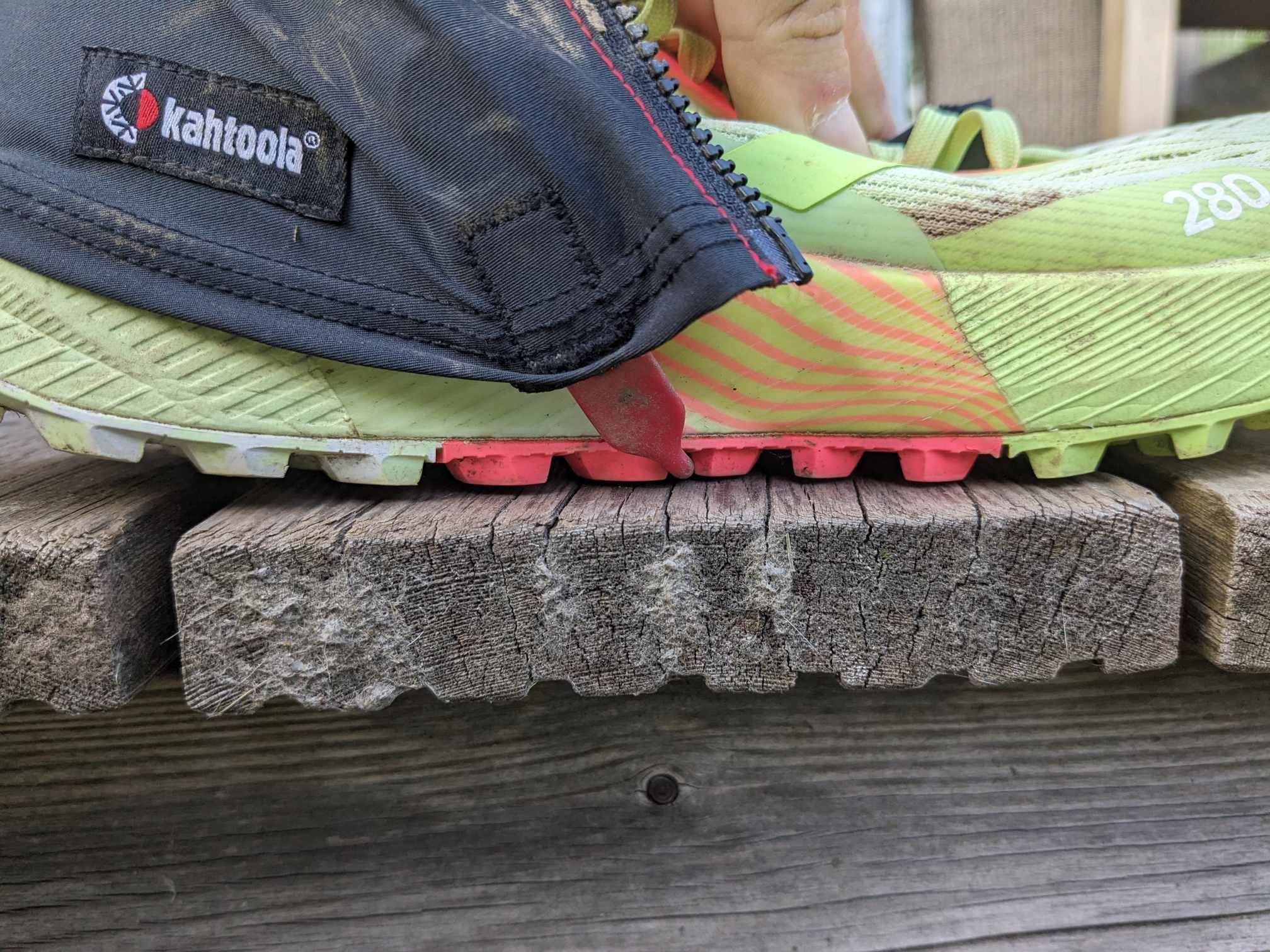 Ist das Schuhprofil tiefer als der Riemen dick, dann kein Problem wie hier auf dem Bild gezeigt wird