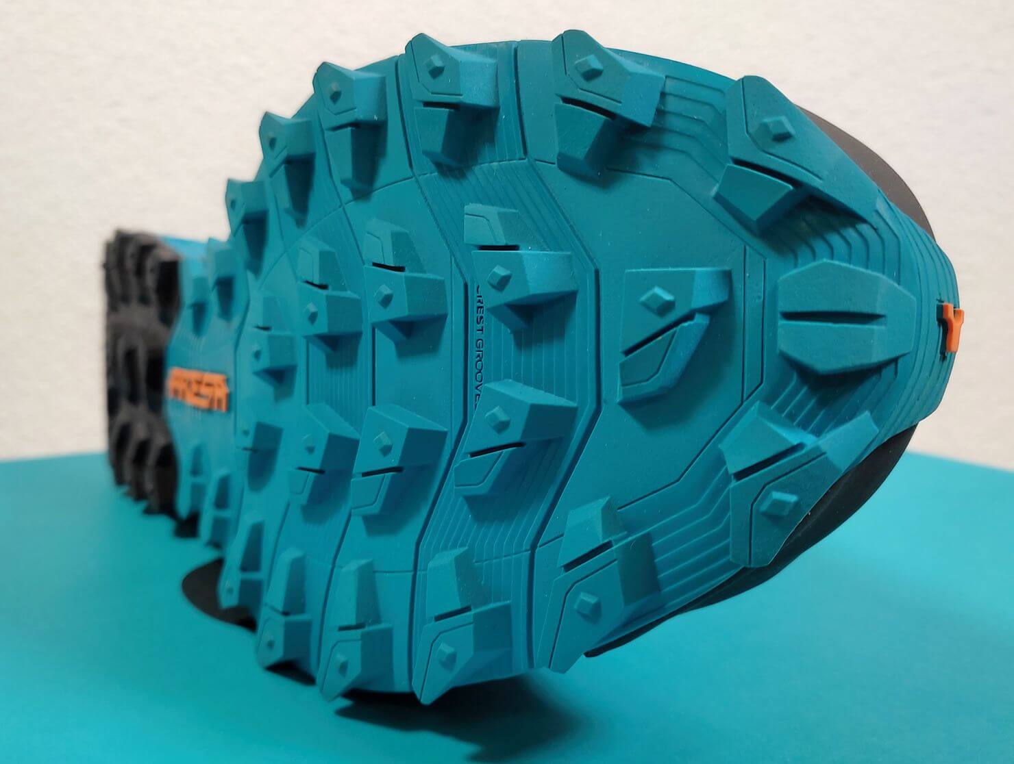 Scarpa_ribelle_run_kalibra_g_14