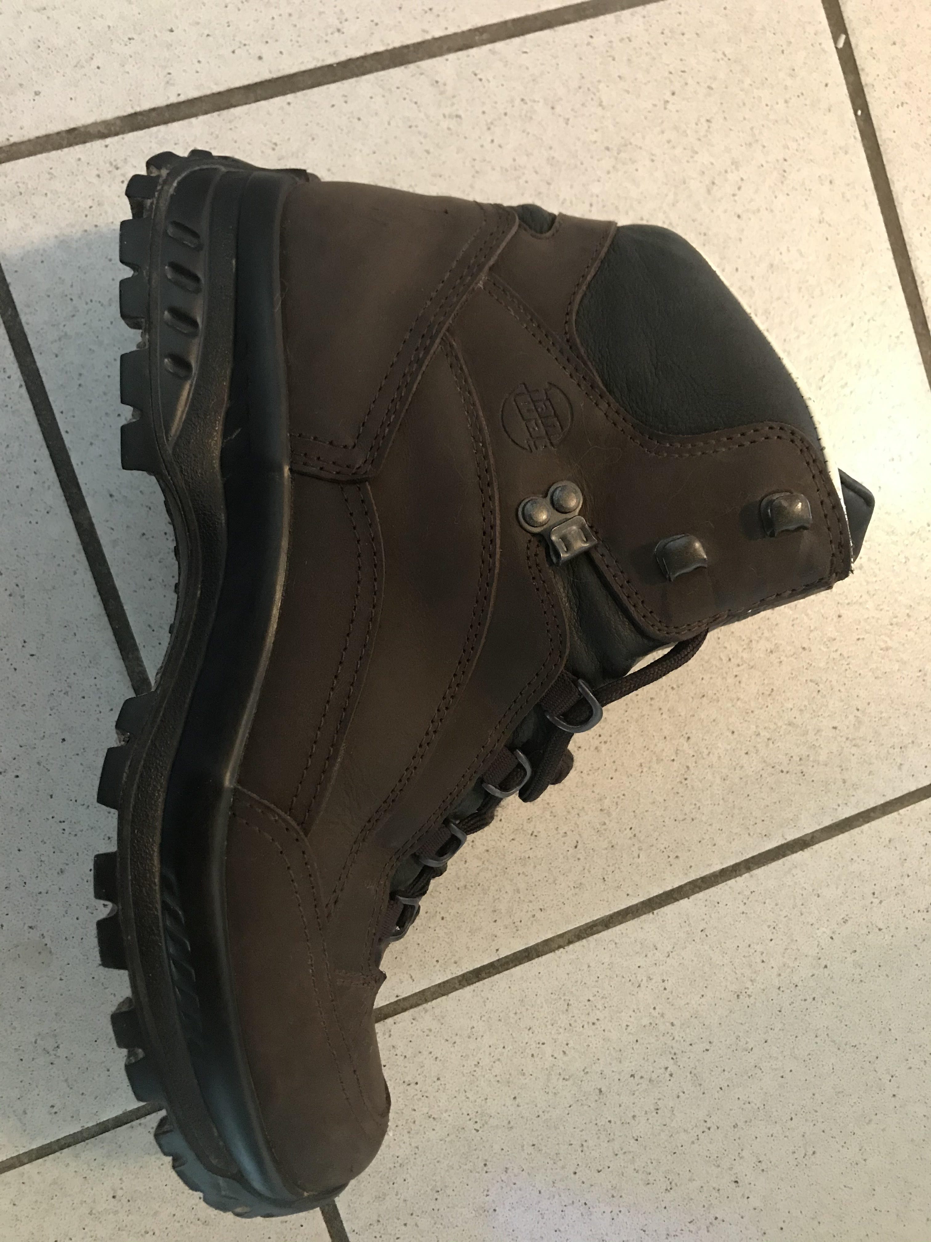 Schuh rechts