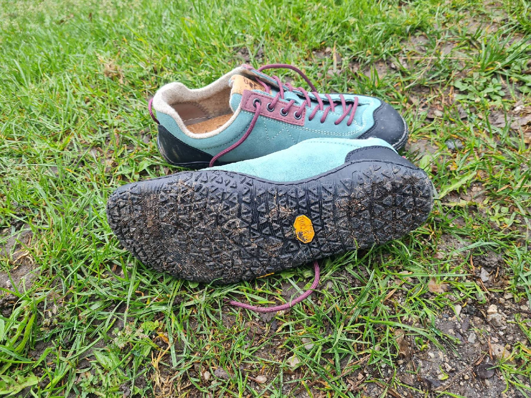 Der kompetente OUTSIDEstories-Test: DOGHAMMER Terrar Rock Wool - Barfuß-Wanderschuhe, Damen